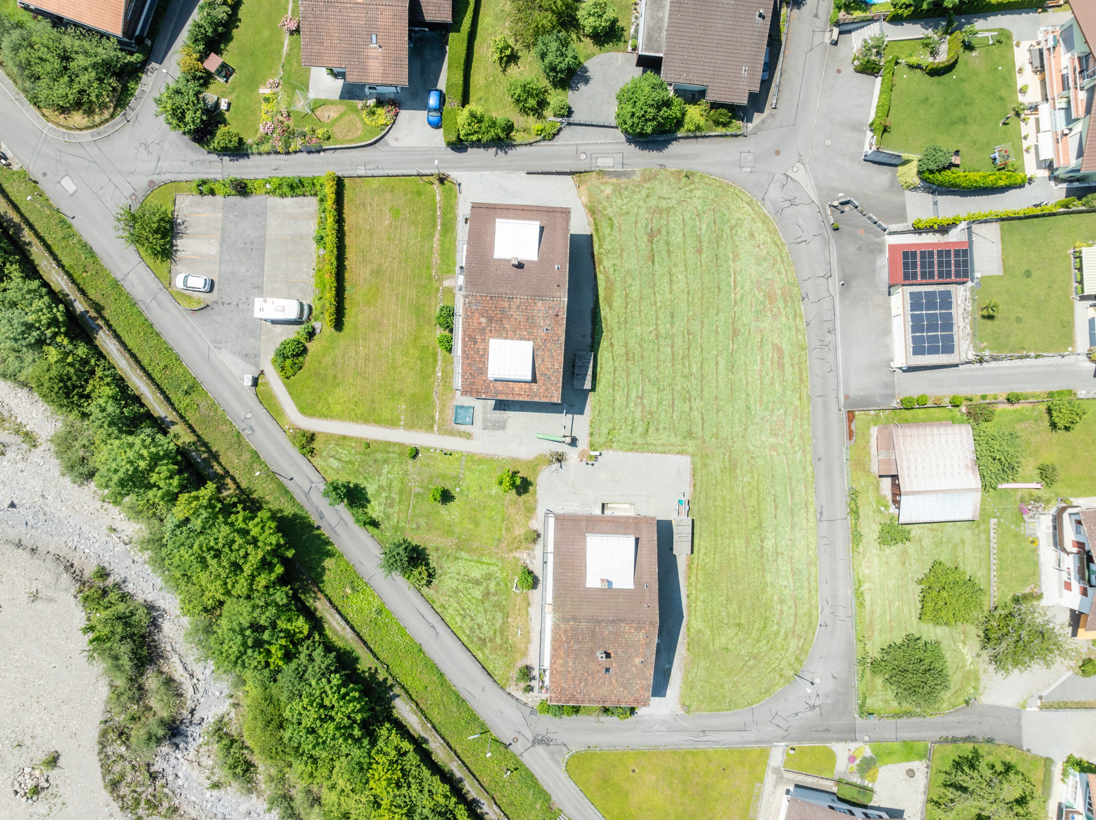 Zwei Mehrfamilienhäuser mit attraktiven Baulandreserven - 3