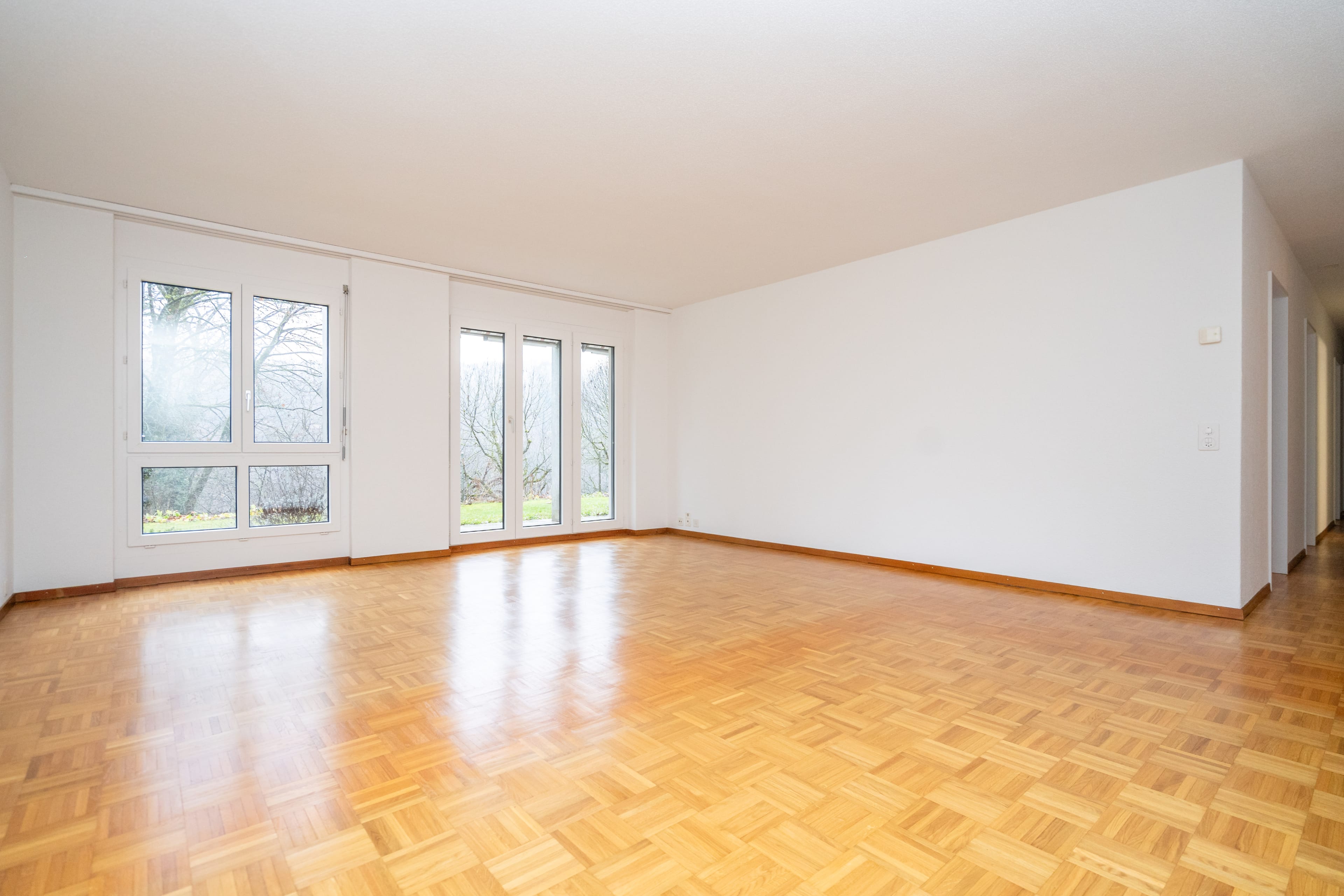 3.5 Zimmer-Eigentumswohnung mit Gartensitzplatz und Einstellhallenplatz - 3
