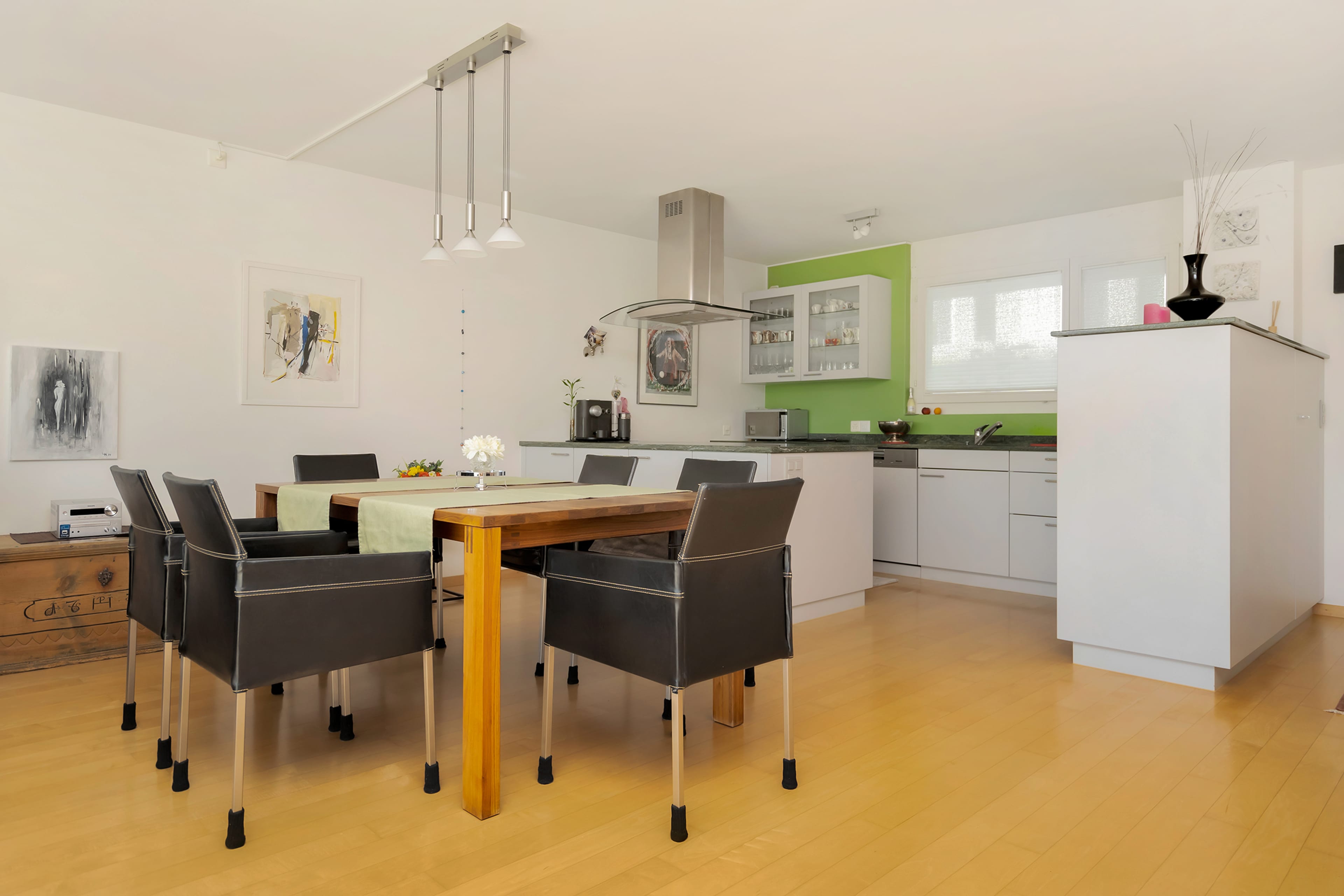 Exklusive 5.5-Zimmer-Maisonette-Gartenwohnung - Bild 2