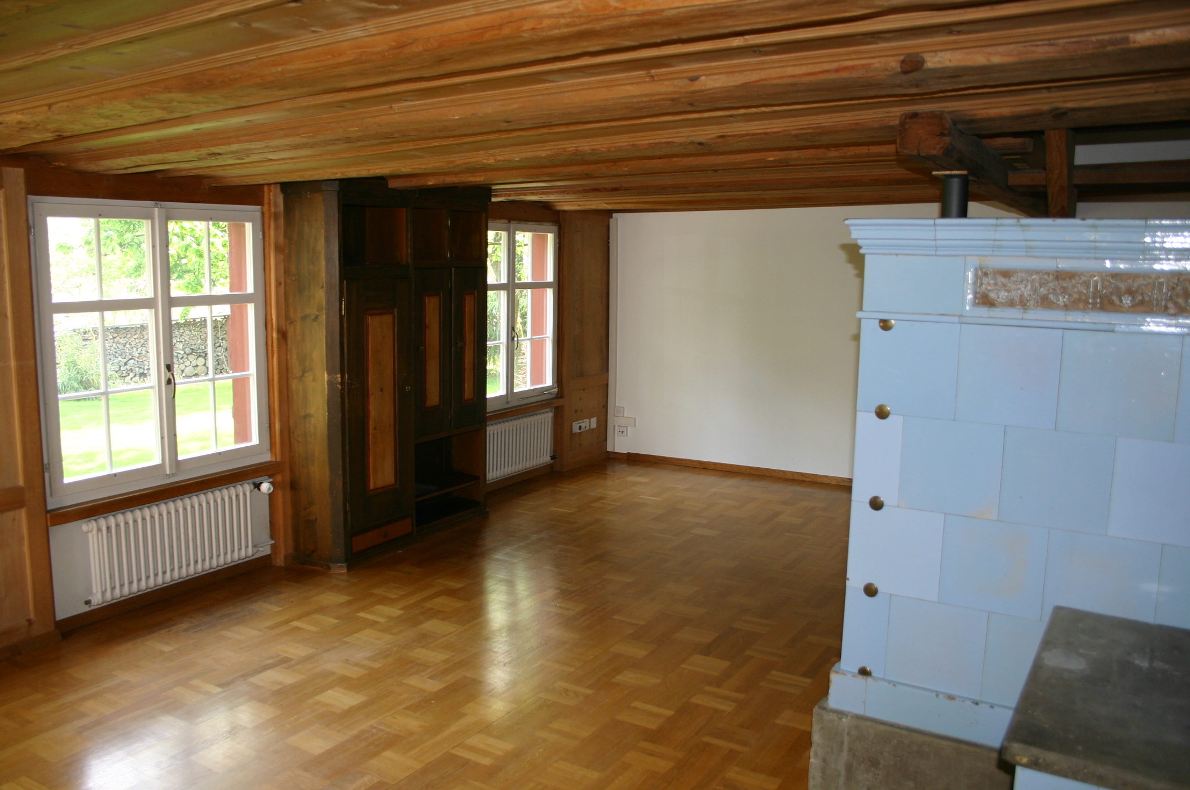 4.5-Zi. Eckhaus mit 272 m² Atelier/Büro in Eschlikon - 4