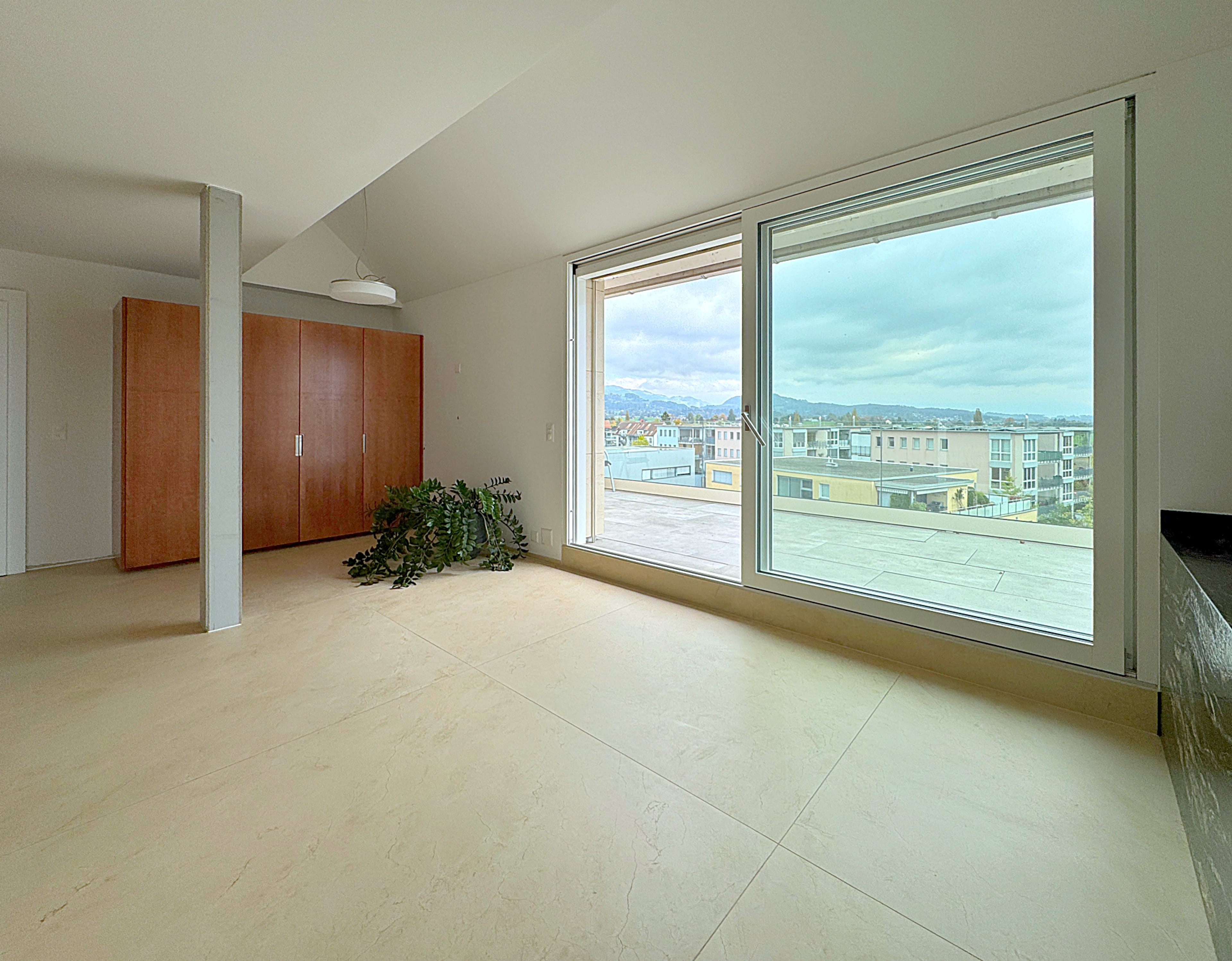 6.5-Zimmer-Maisonette mit 75.5 m² Terrassen in Bubikon - 12