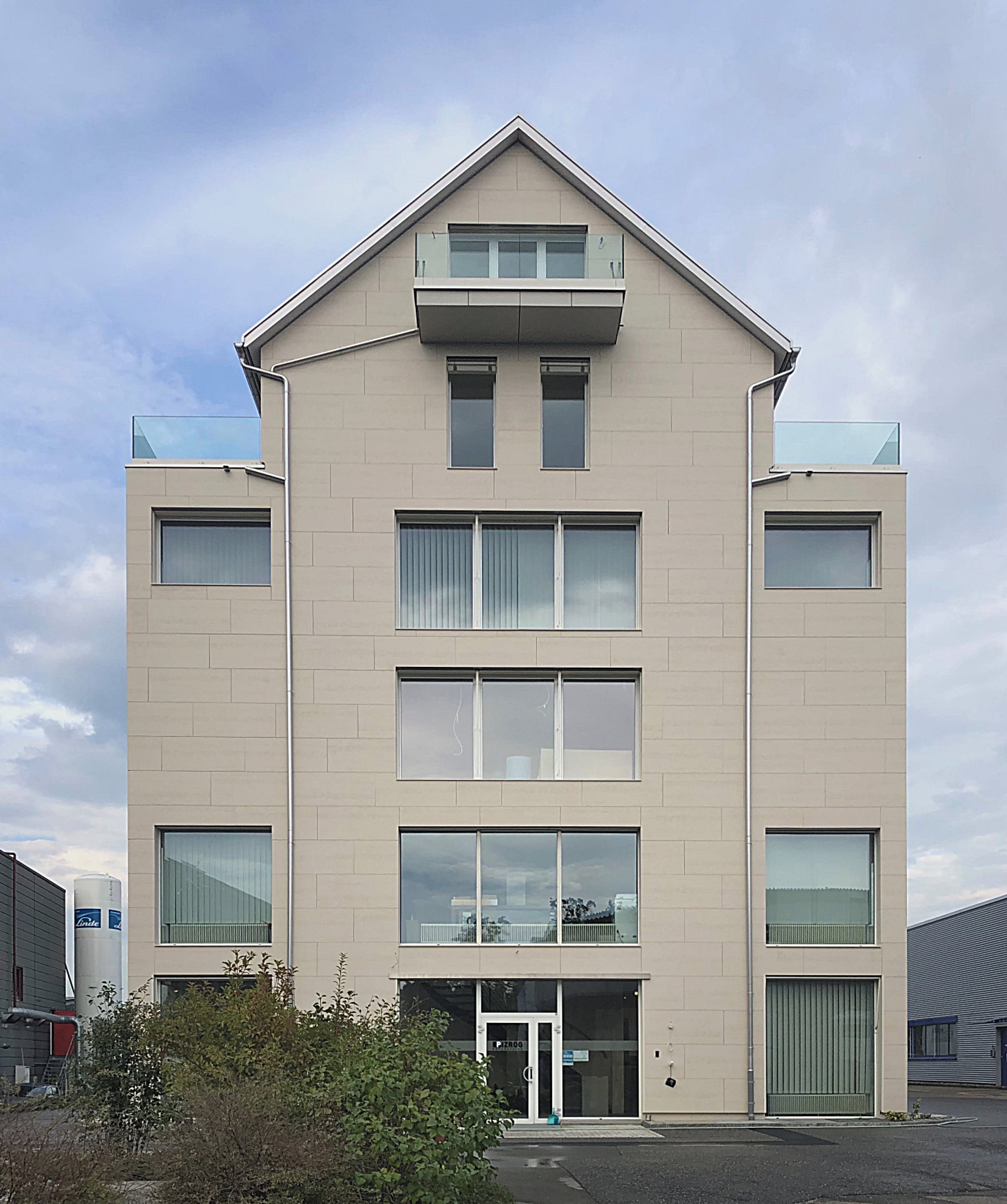 Repräsentative Gewerbeflächen 178-788 m² in Bubikon - 10