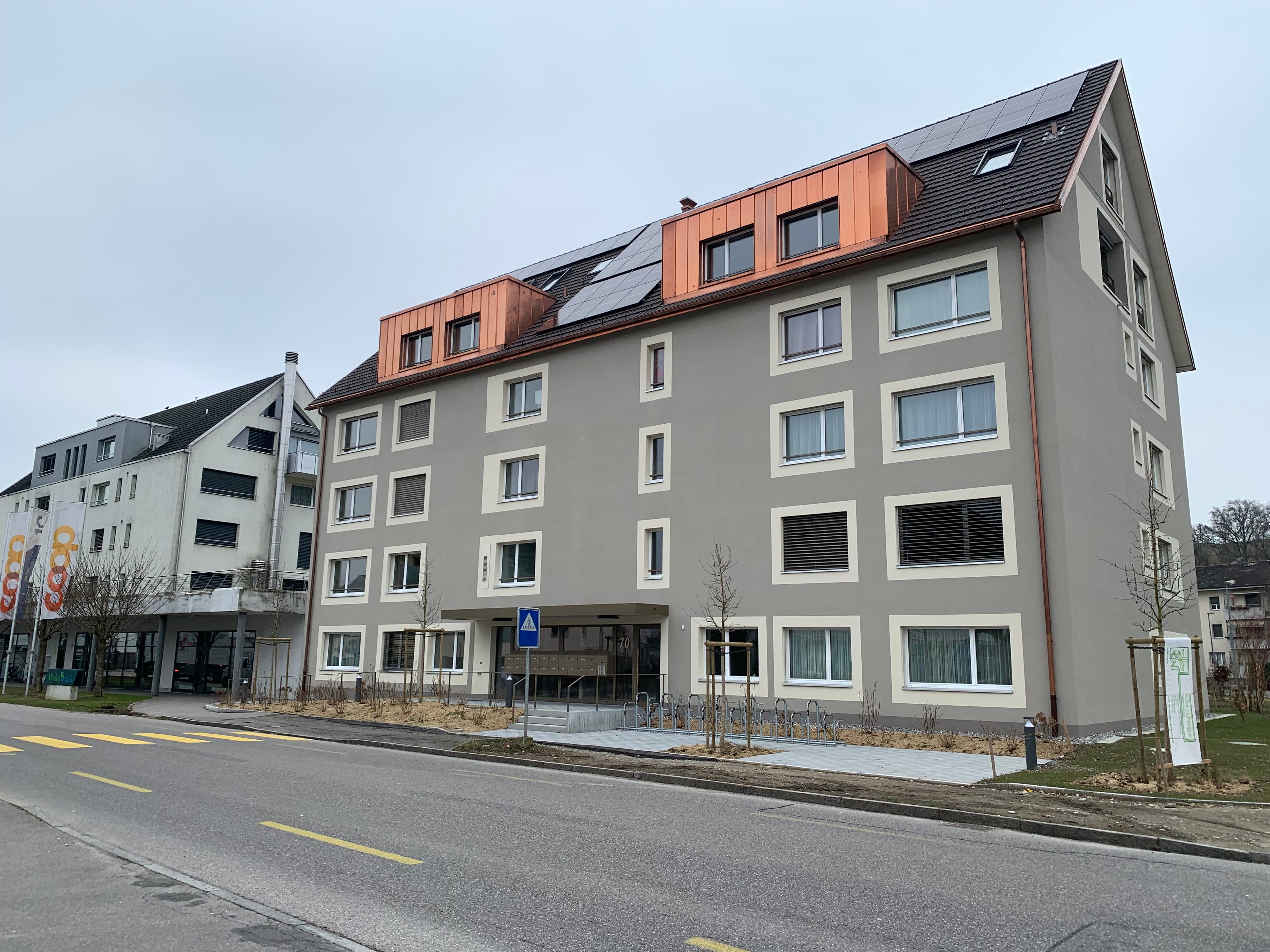 Immobilienanlage mit Wohnungen, Gewerbe-, Verkaufs- und Dienstleistungsflächen sowie Einstellhalle - 3