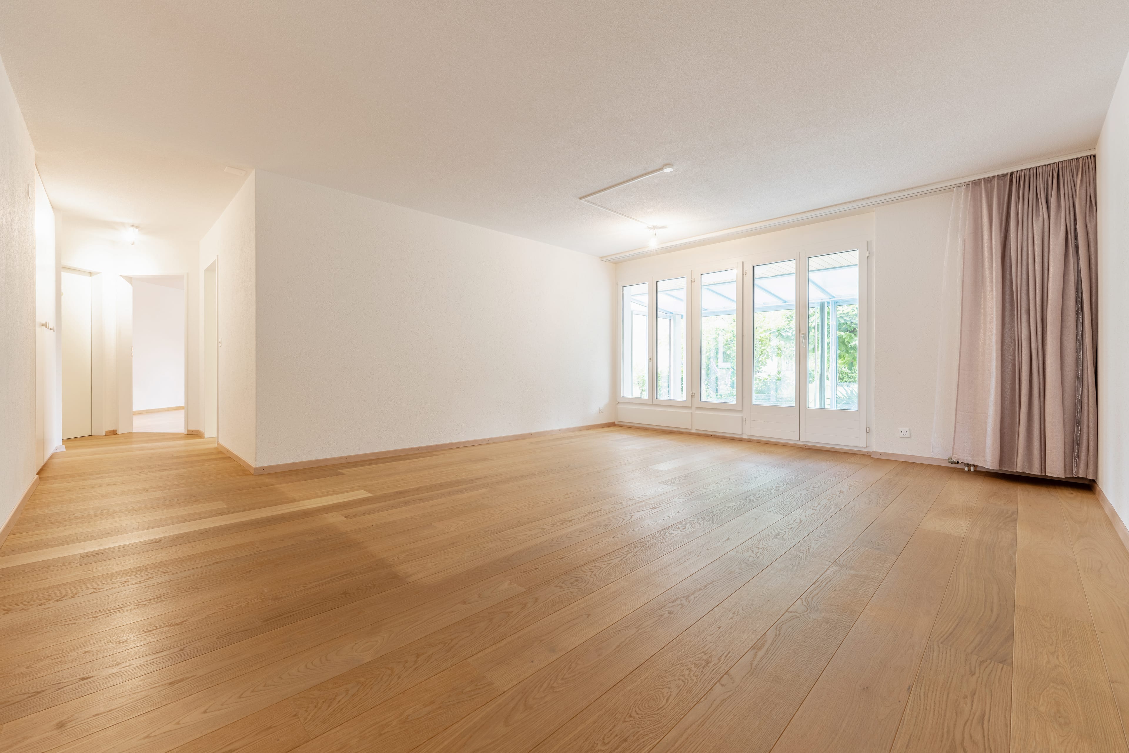 3.5-Zimmer-Gartenwohnung mit Wintergarten in Thun - sonnig & ruhig
