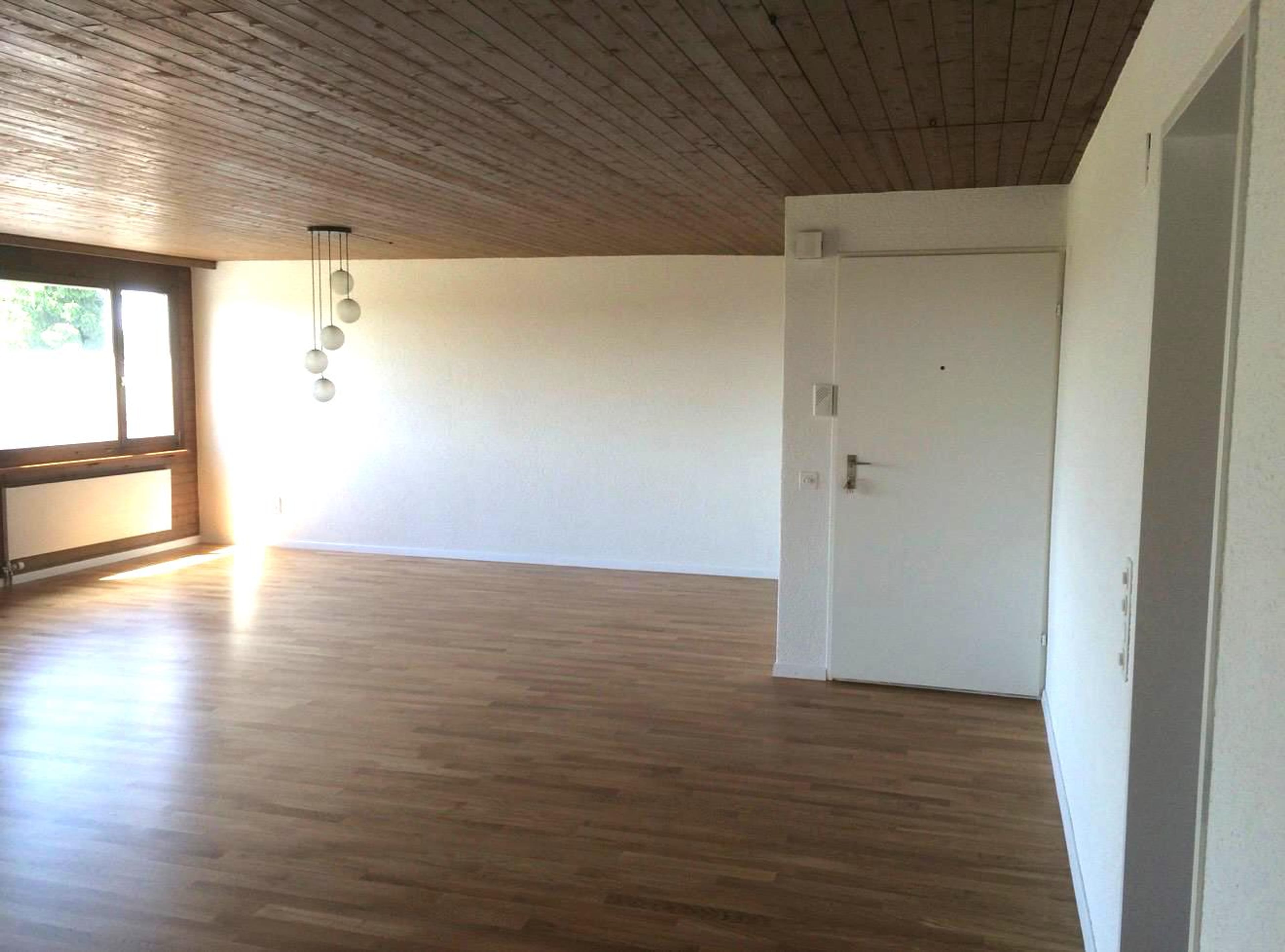 3.5-Zimmer-Dachwohnung mit freier Weitsicht in Tagelswangen  - Bild 5