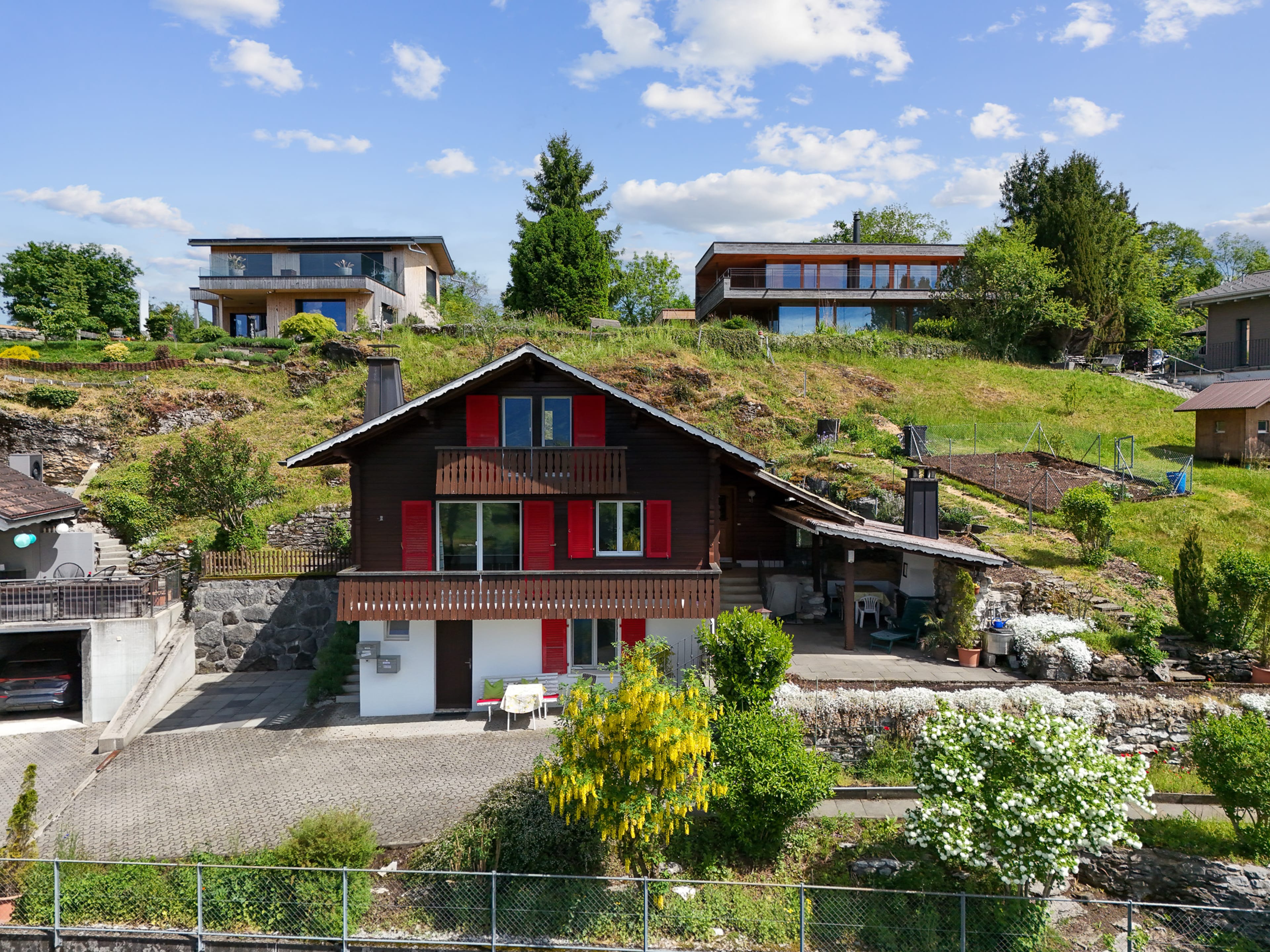4.5-Zimmer-Einfamilienhaus mit Einliegerwohnung und traumhafter Bergsicht in Ennetmoos - Bild 2
