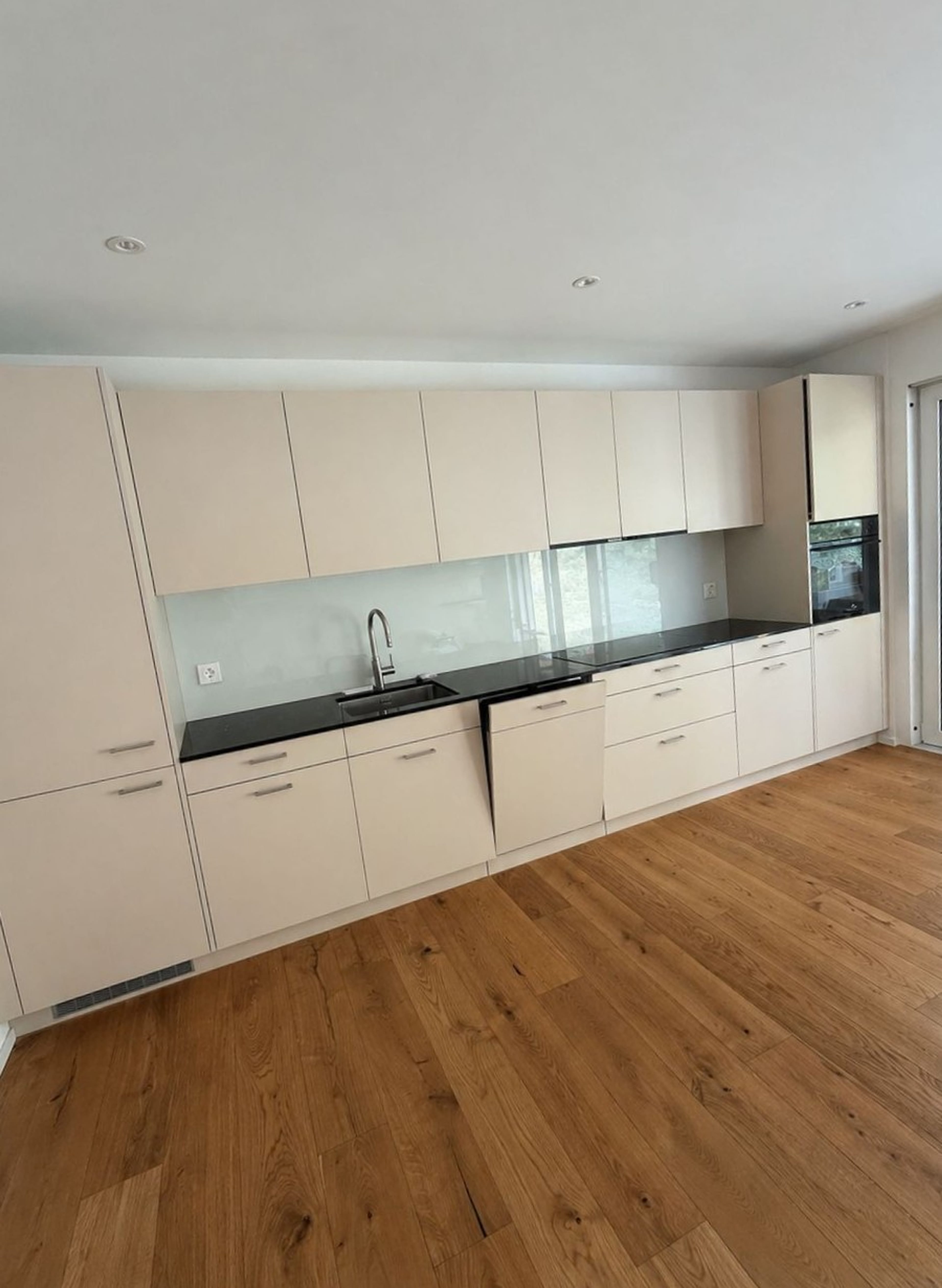 Helle 3.5-Zi.-Gartenwohnung mit Terrasse in Schaffhausen - 4