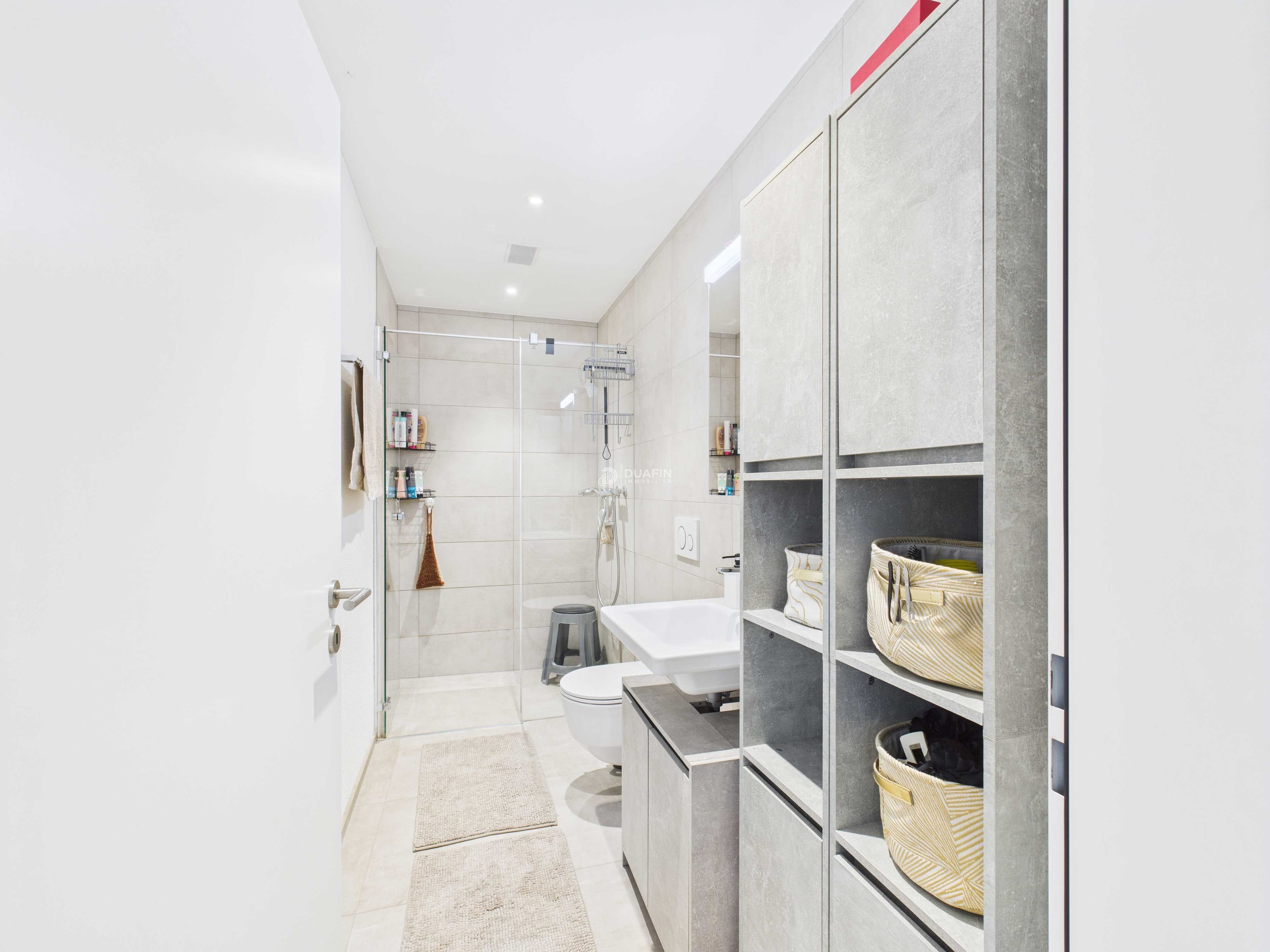 Moderne 4.5-Zi.-Wohnung mit Balkon & 2 TG in Ottenbach kaufen - Bild 6