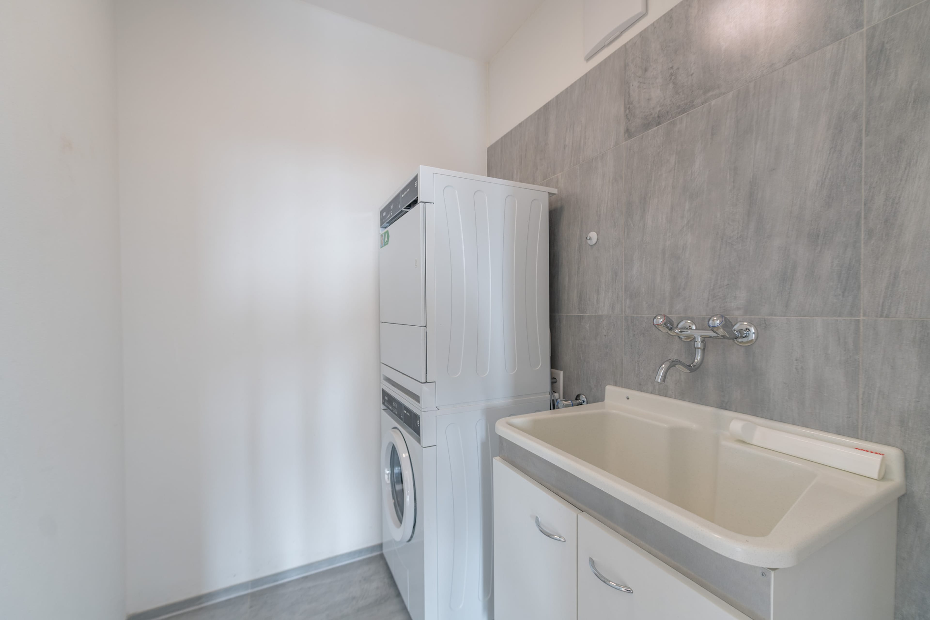 Seltene Gelegenheit: Attikawohnung mit 124 m² Terrasse an begehrter Lage - 19