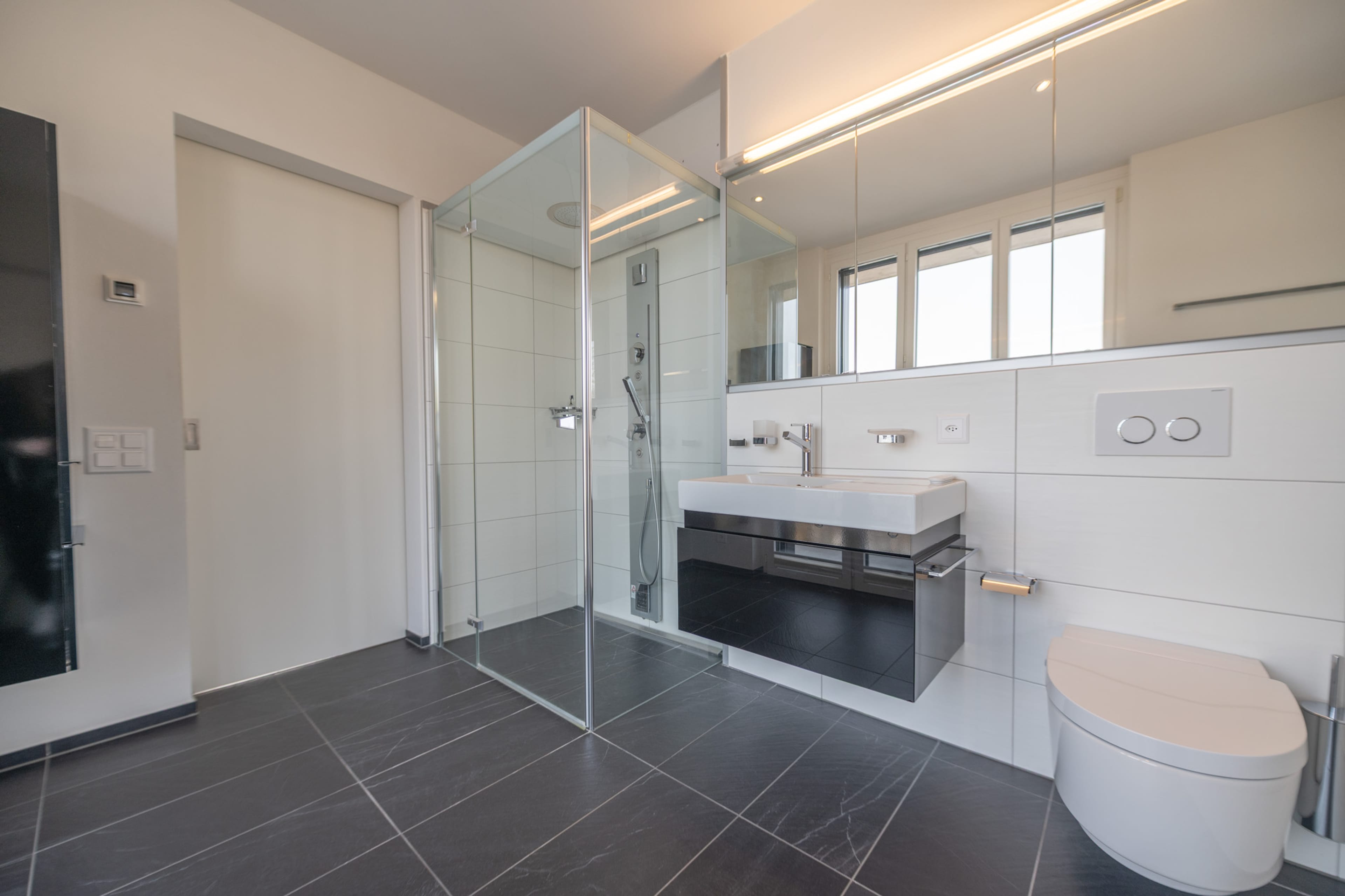 Seltene Gelegenheit: Attikawohnung mit 124 m² Terrasse an begehrter Lage - 13