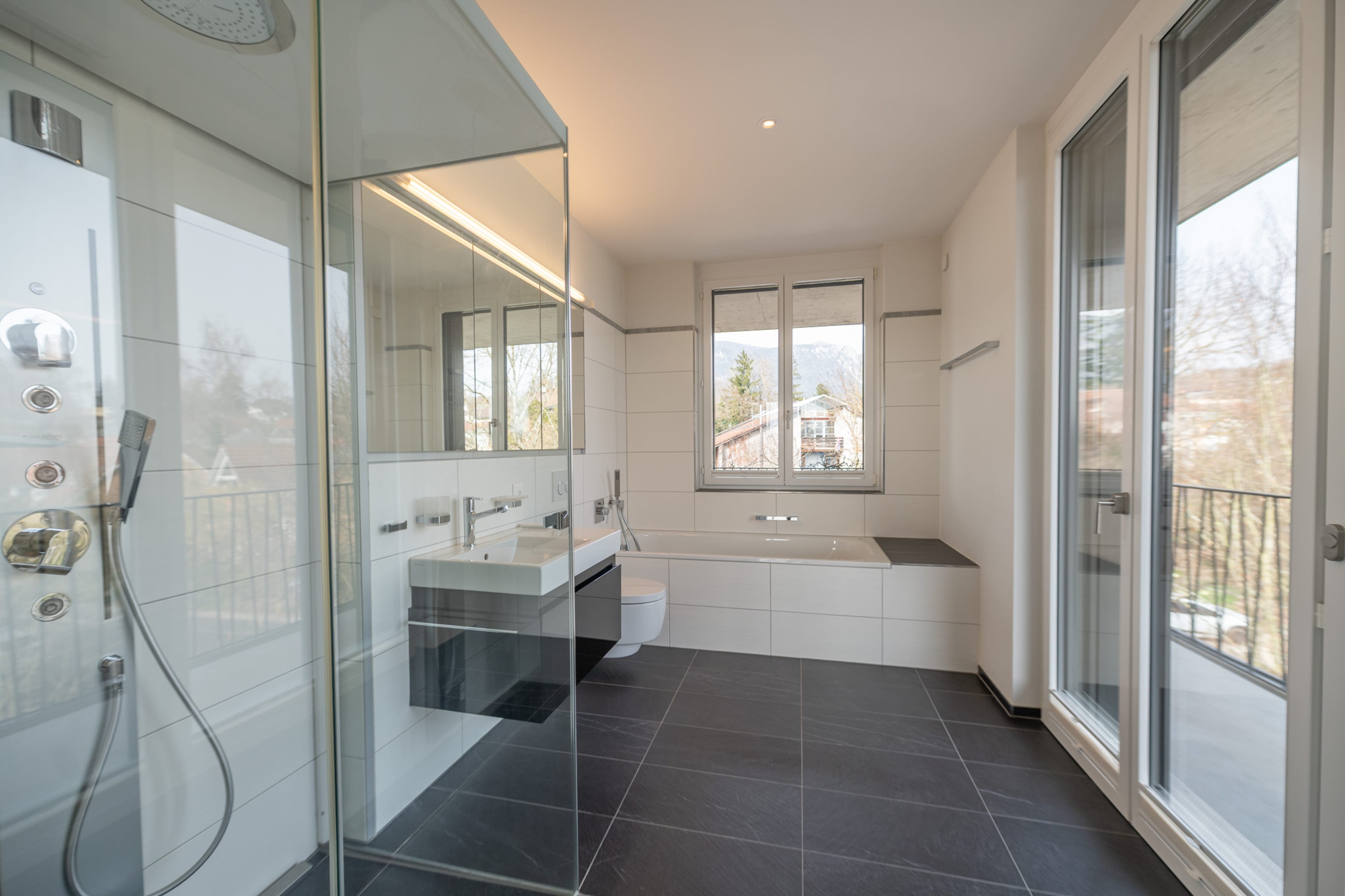 Seltene Gelegenheit: Attikawohnung mit 124 m² Terrasse an begehrter Lage - 12