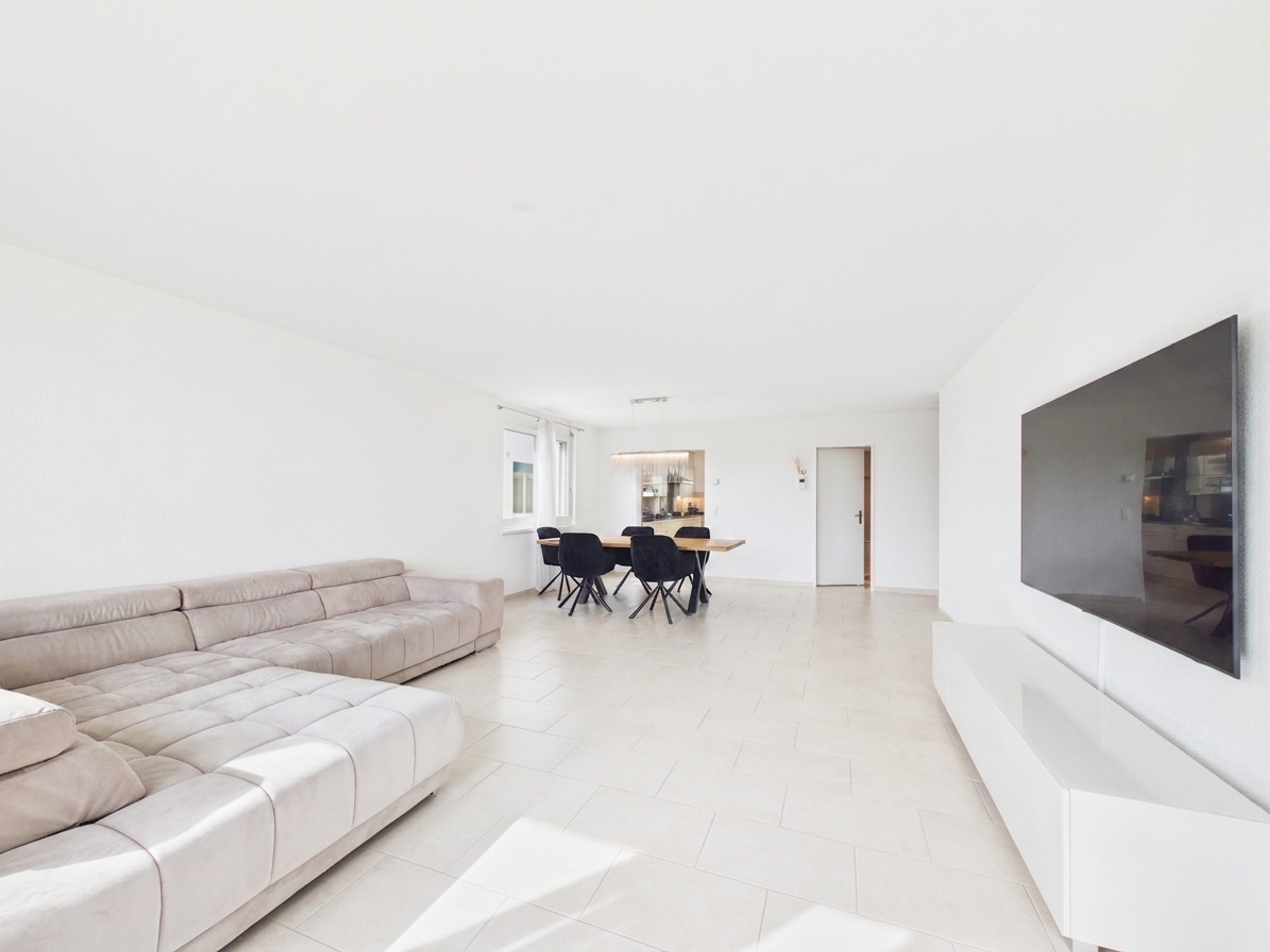 4.5-Zimmer-Wohnung mit grosser Terrasse in Winkel mieten - 5
