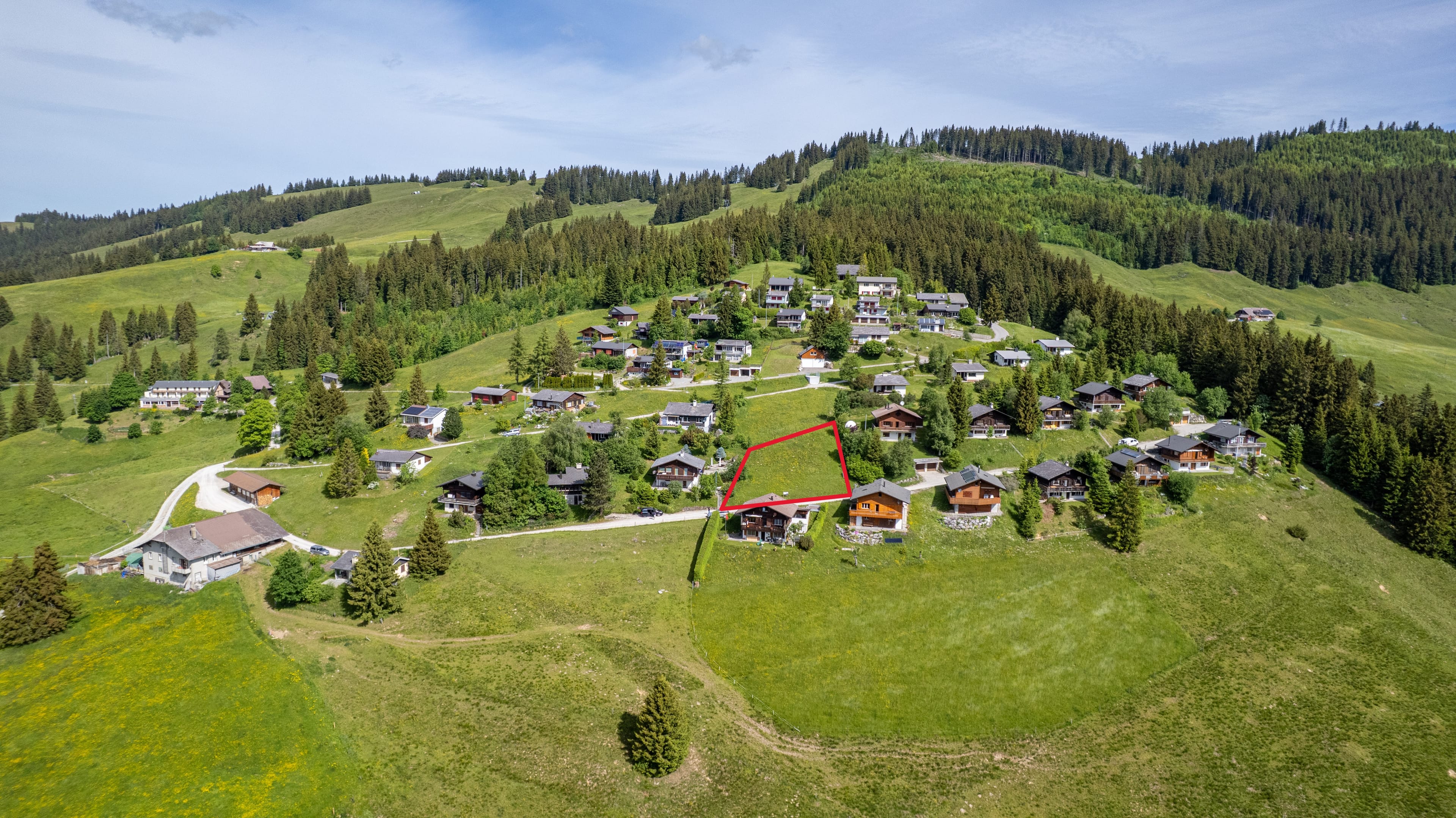 Erschlossenes Bauland 665 m² in Sangernboden, sonnig