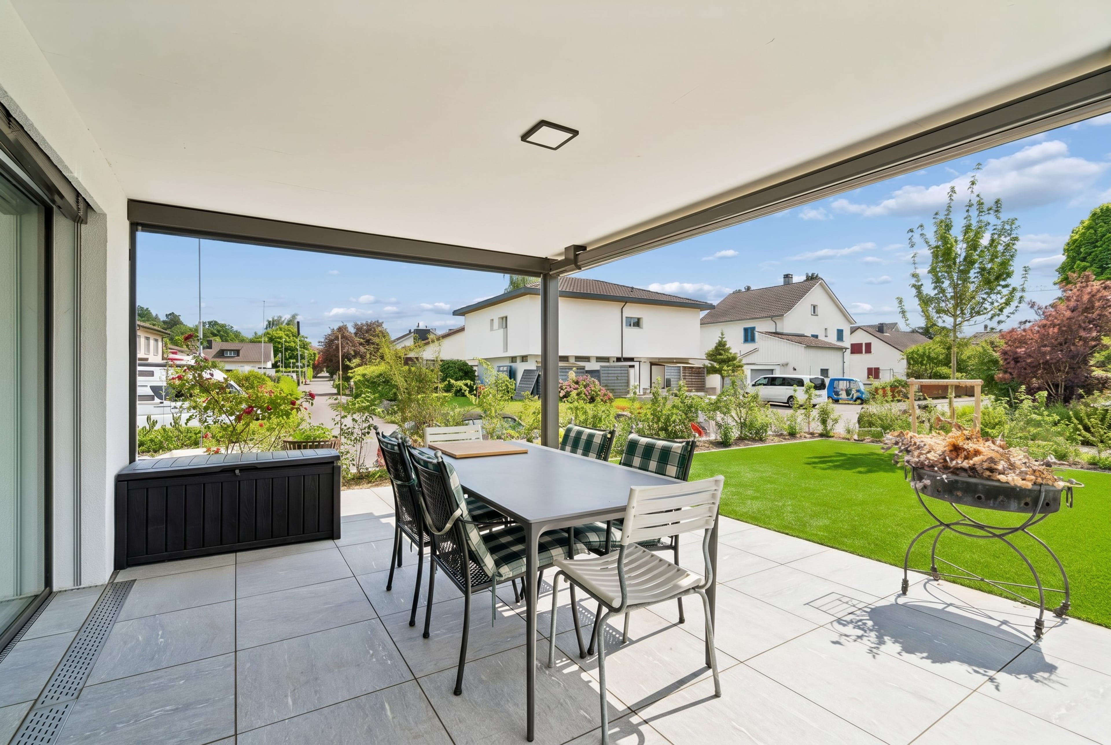 Wohnen wie im Einfamilienhaus – 4.5 Zimmer mit riesigem Privatgarten - 12