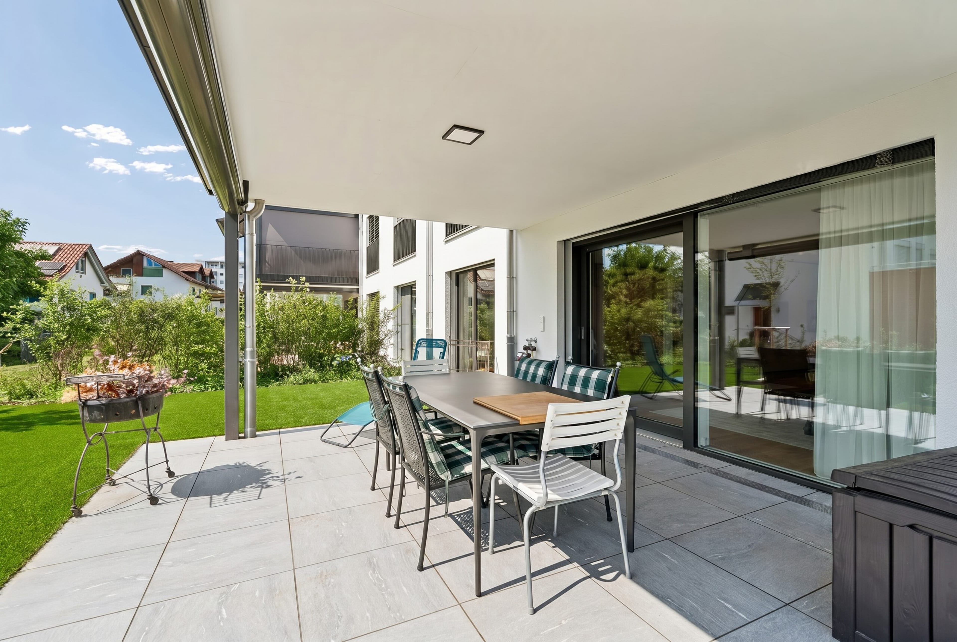 Wohnen wie im Einfamilienhaus – 4.5 Zimmer mit riesigem Privatgarten - 13