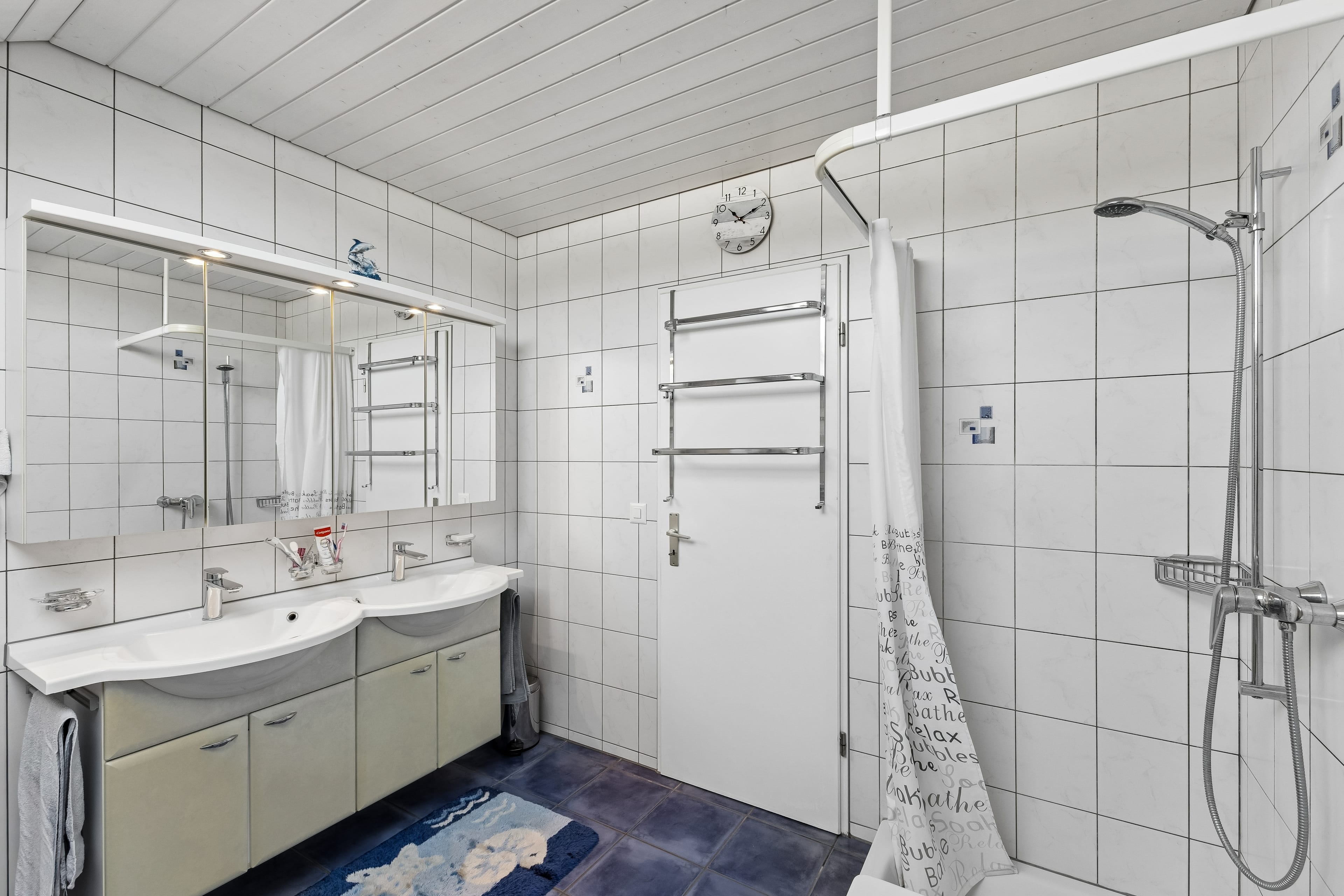 6.5-Zimmer-Einfamilienhaus mit wunderschönem Garten - 23