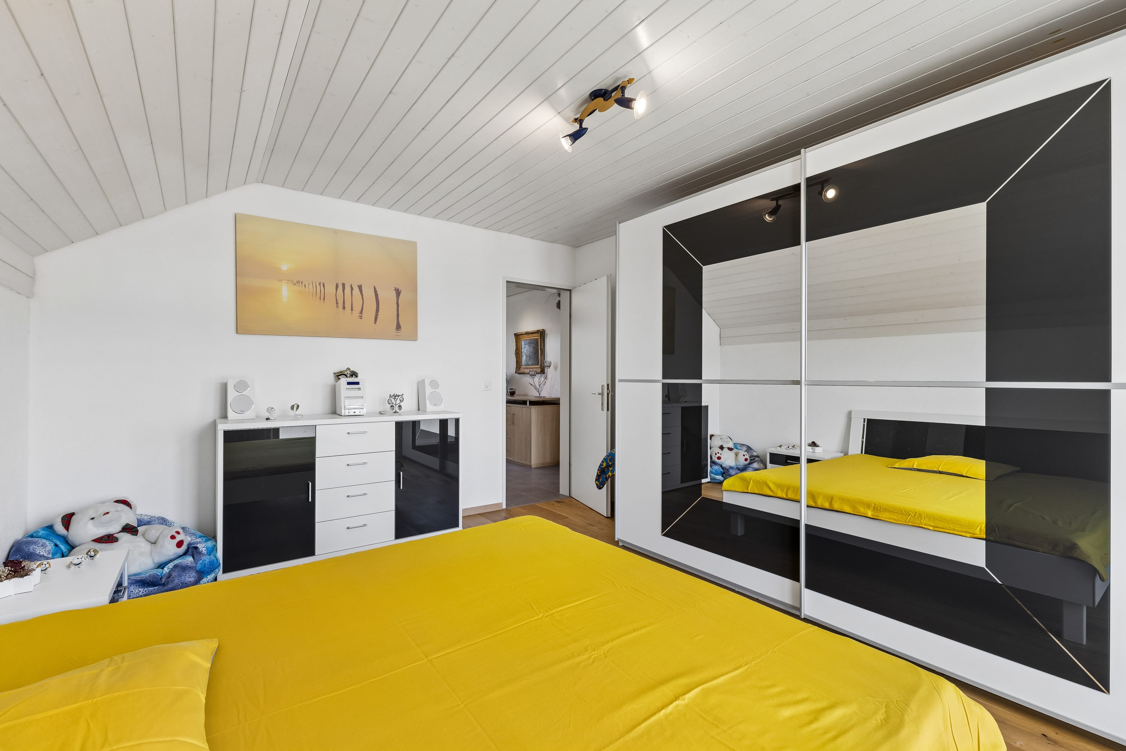 6.5-Zimmer-Einfamilienhaus mit wunderschönem Garten - 21
