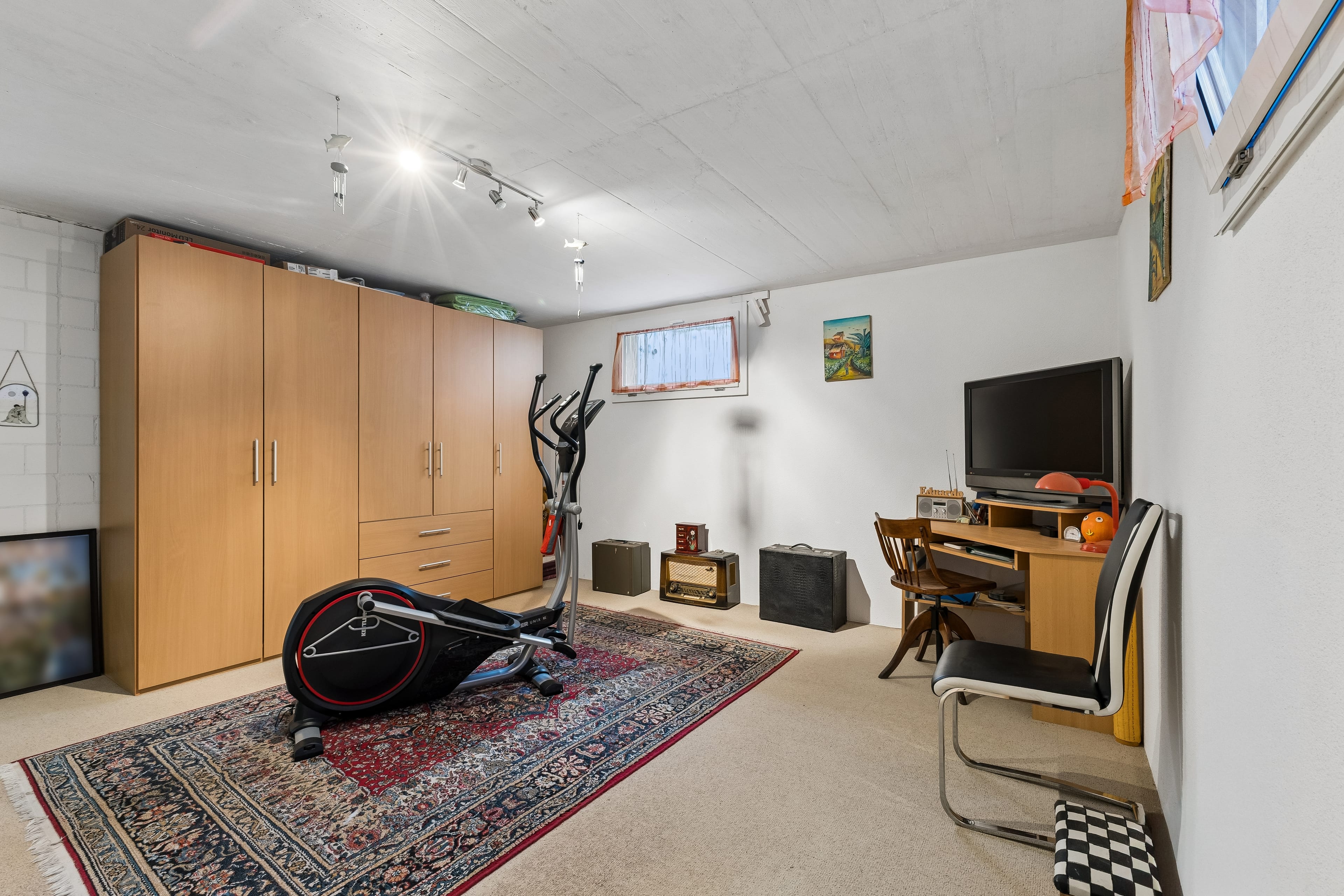 6.5-Zimmer-Einfamilienhaus mit wunderschönem Garten - 15