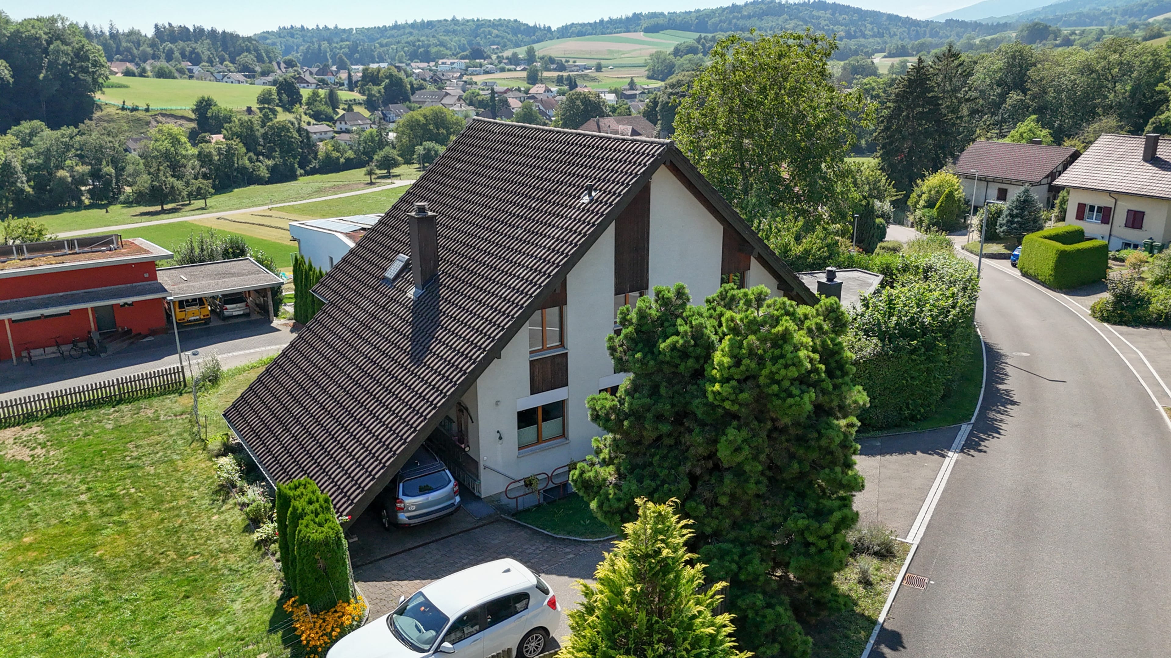 Ihr neues Zuhause: Grosszügiges Einfamilienhaus mit Weitsicht und Gartenparadies