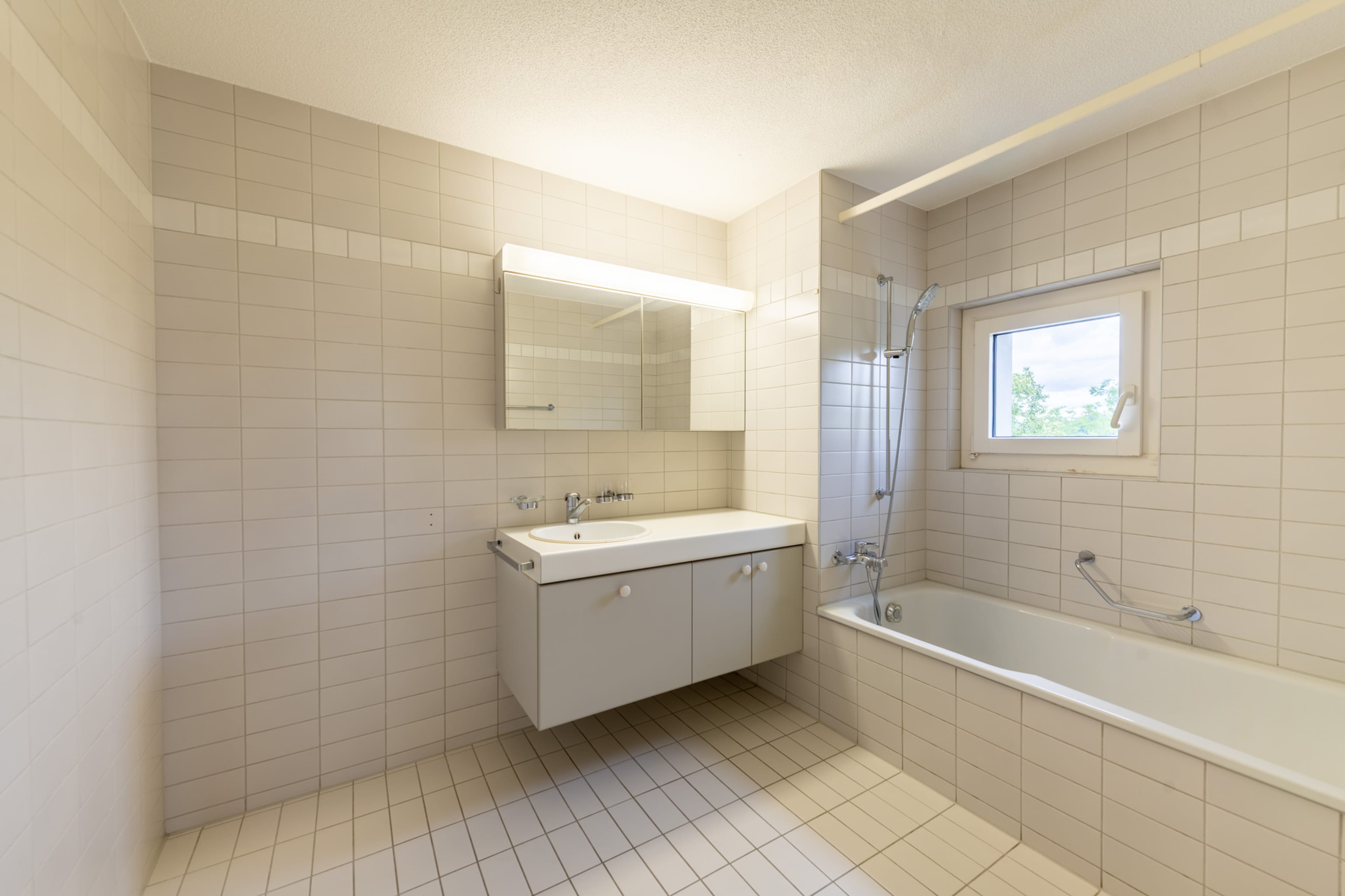 Sicher investieren & schön wohnen - 3.5 Zimmer im Grünen - 8