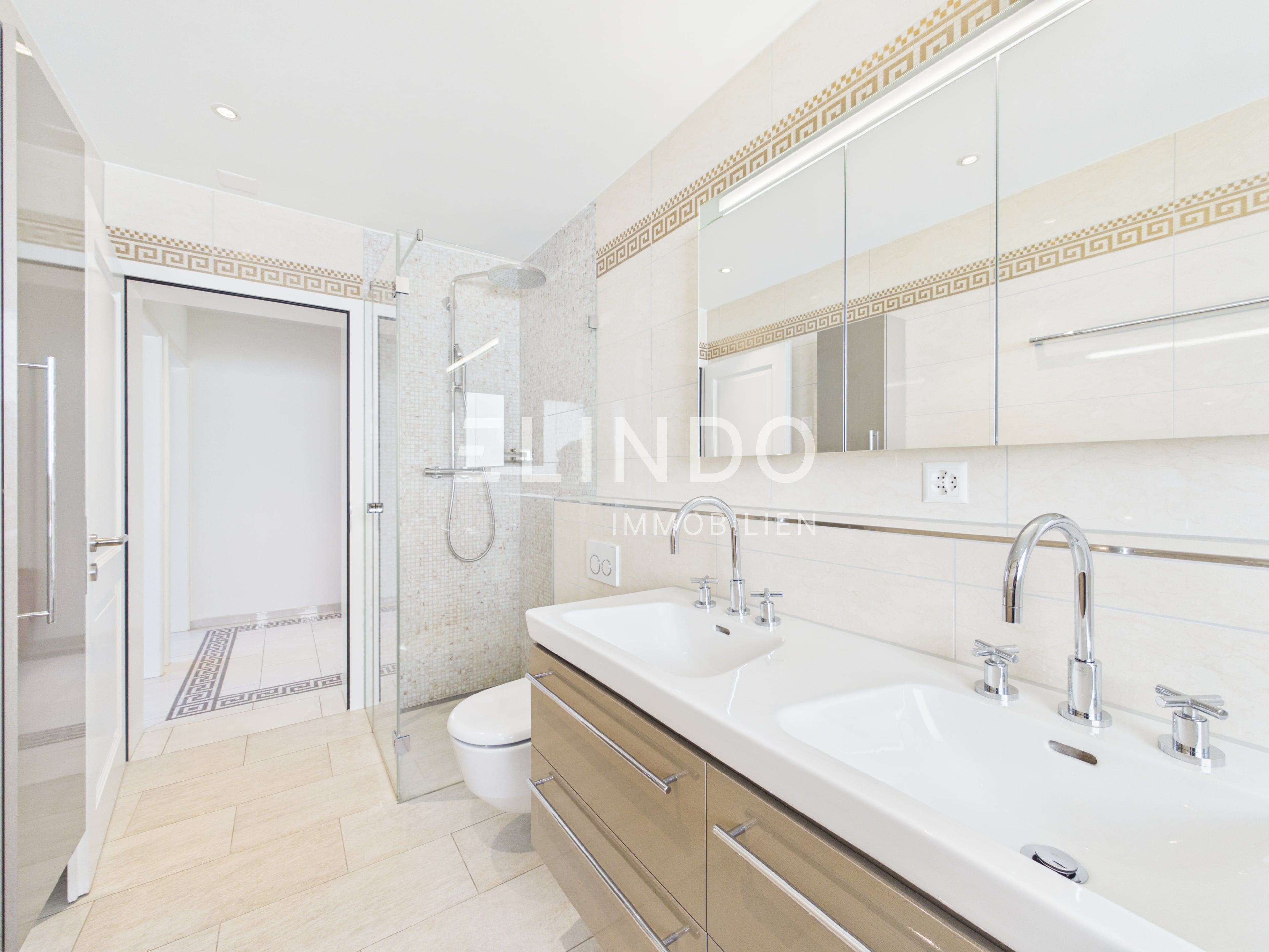 Lichtvolle 5.5-Zimmer-Maisonette mit Terrasse in Maur mieten - Bild 9