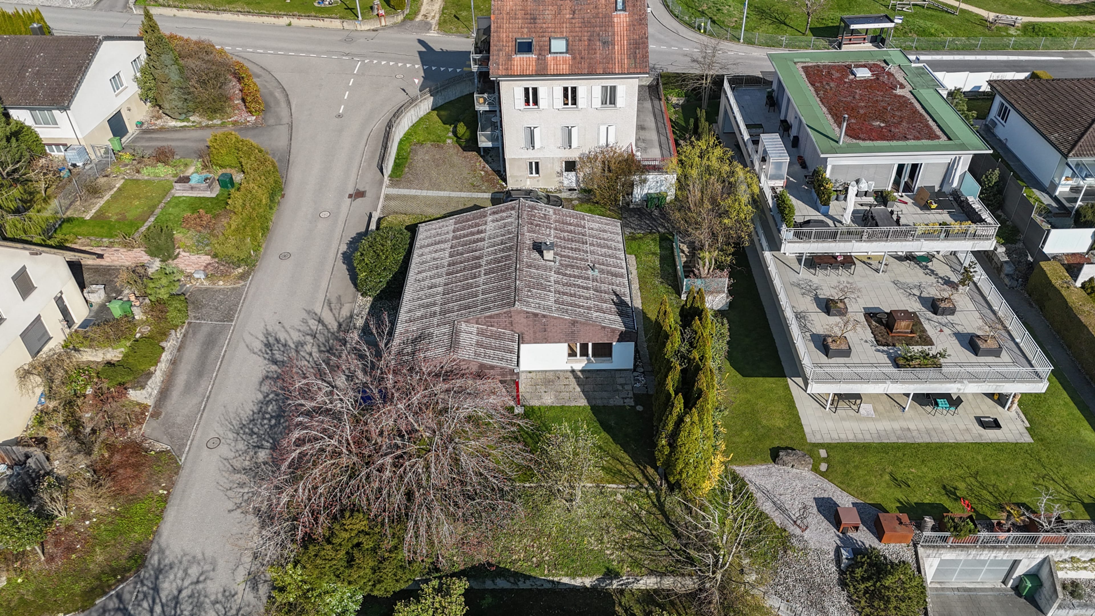 Raum für Ideen: Grosszügiges Einfamilienhaus auf zwei Etagen - 21
