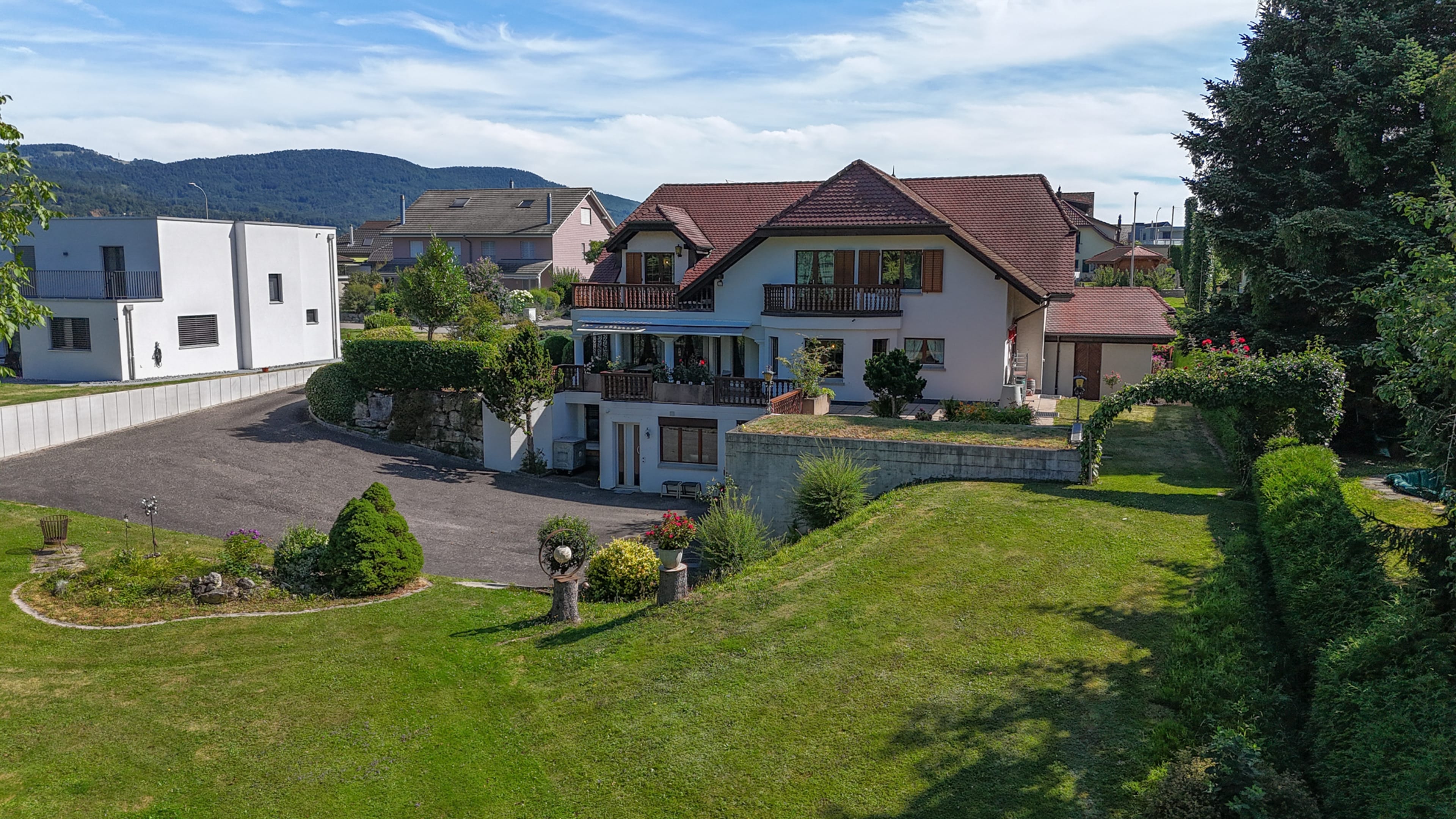 Nachhaltig wohnen & vielseitig nutzen - grosszügiges Einfamilienhaus mit 2'000 m² Grundstück - 37
