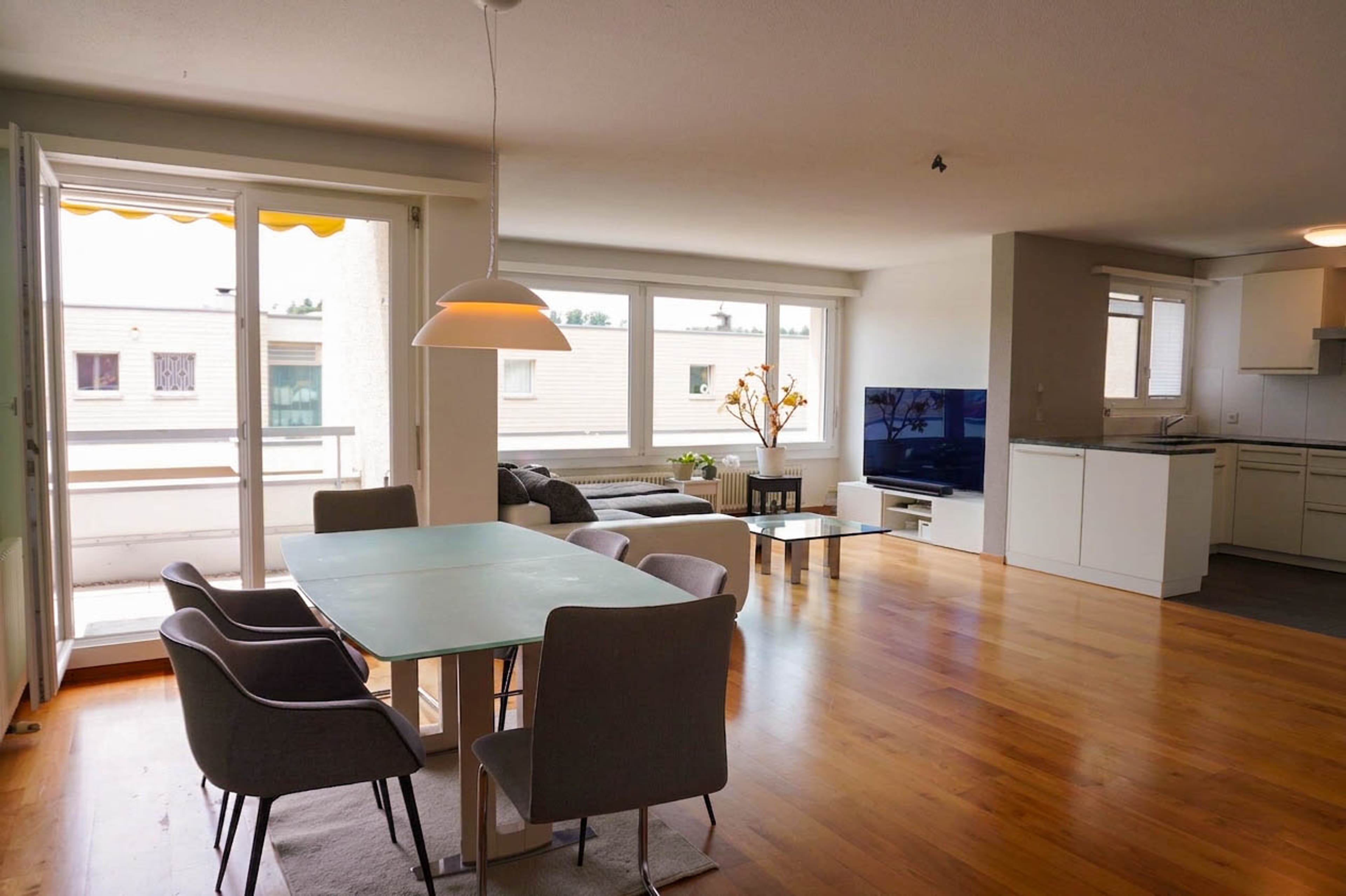 Grosse 5½-Zimmer-Wohnung mit 78 m² Terrasse - Bild 6