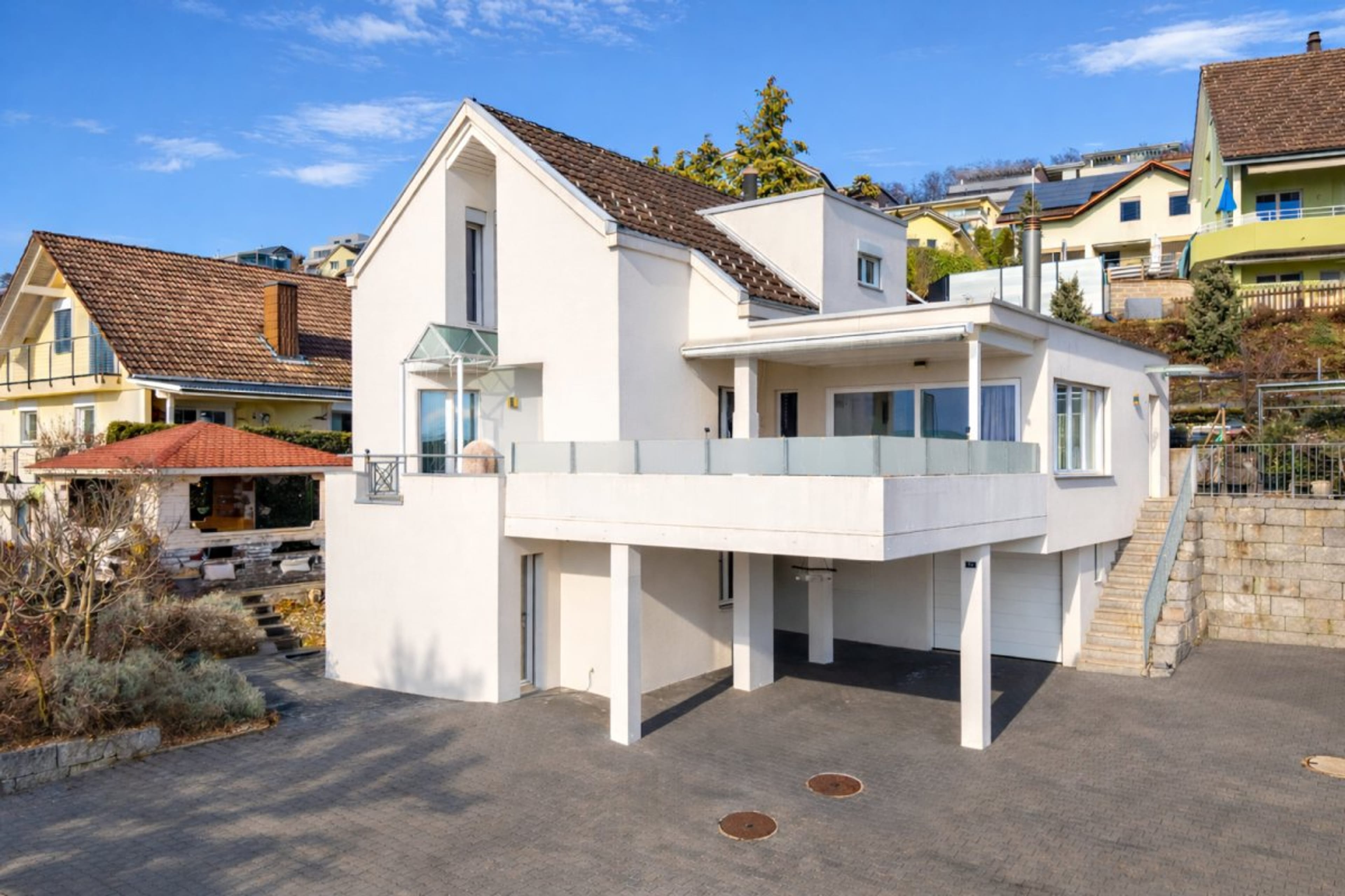 Grosszügiges 6.5-Zimmer Einfamilienhaus mit Einliegerwohnung - modernisiert - Bild 5