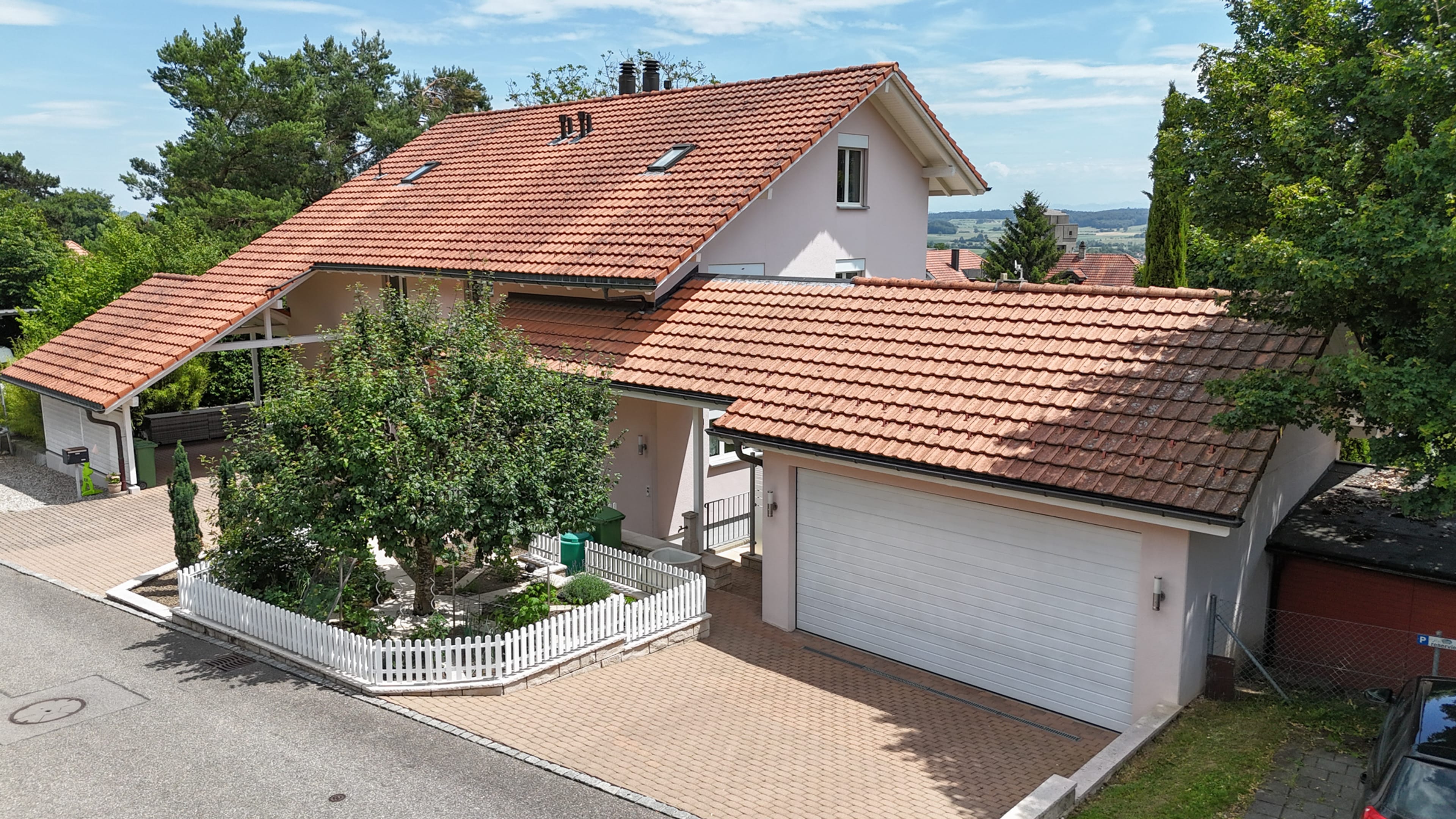 Wohnen mit Weitblick – Gepflegte Doppelhaushälfte mit schönem Garten - 1