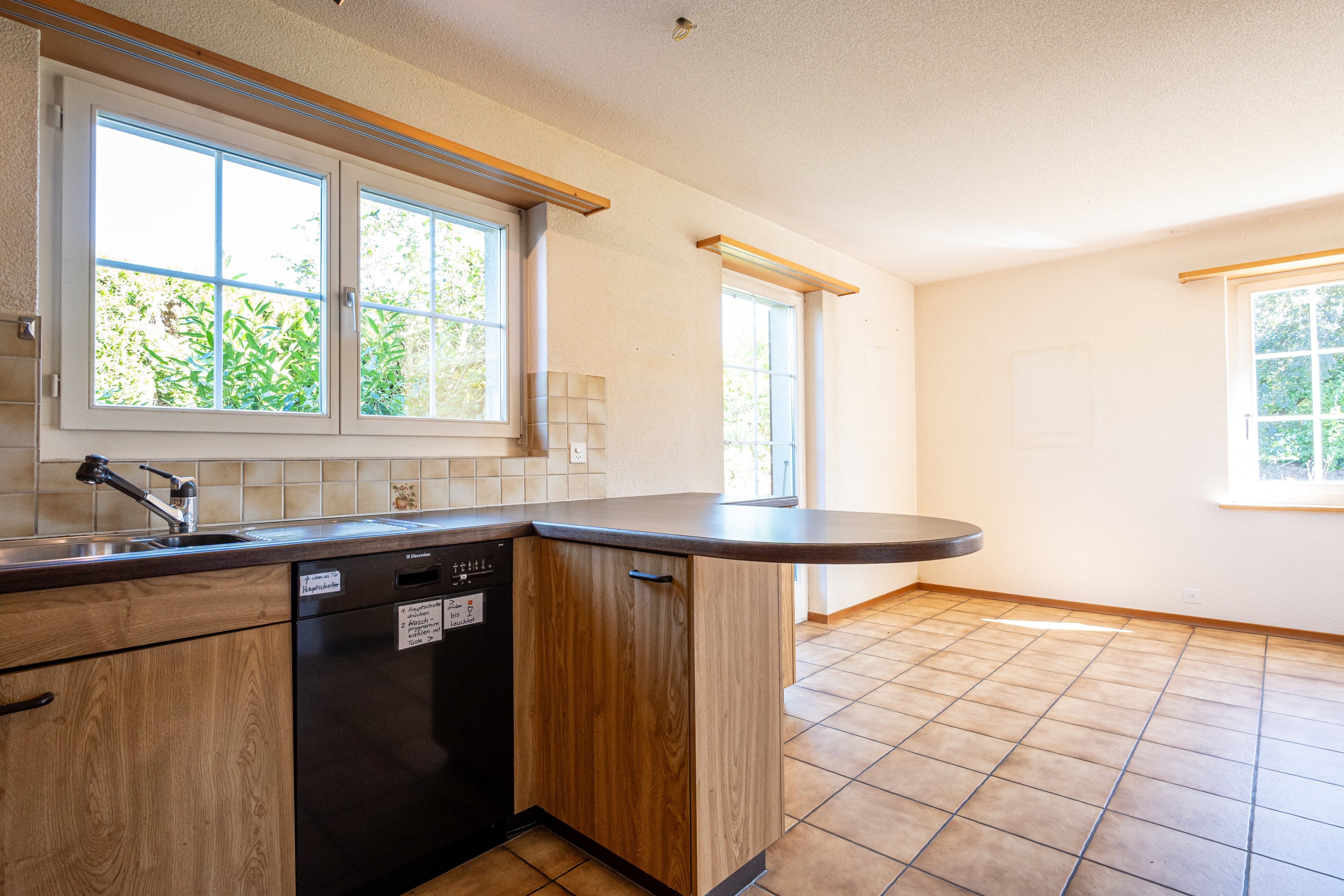 5.5-Zimmer-Doppel-Einfamilienhaus mit Garten in Suberg kaufen - 4