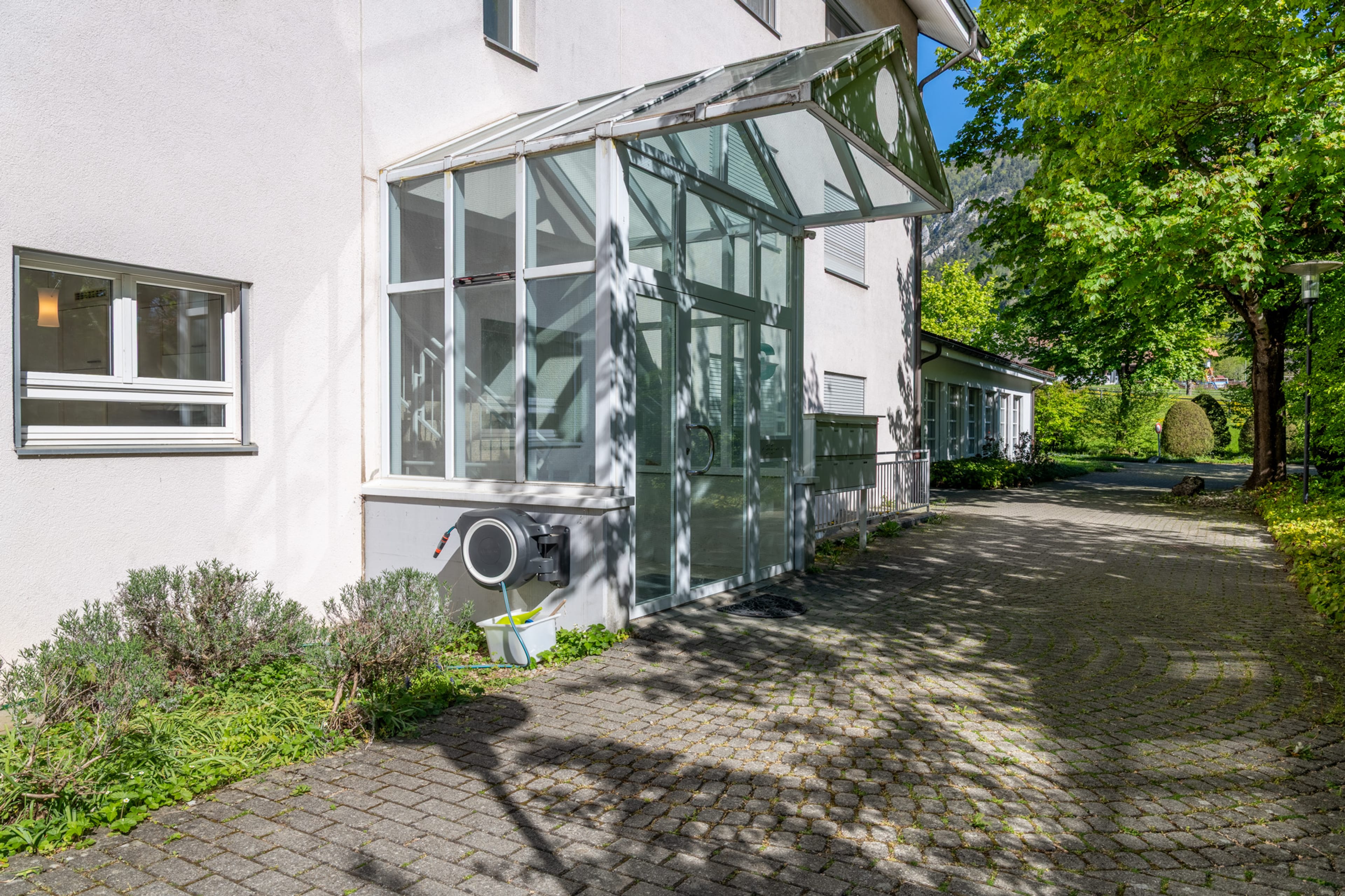 Attraktive Gartenwohnung mit Cheminée und privatem Gartenanteil - 19