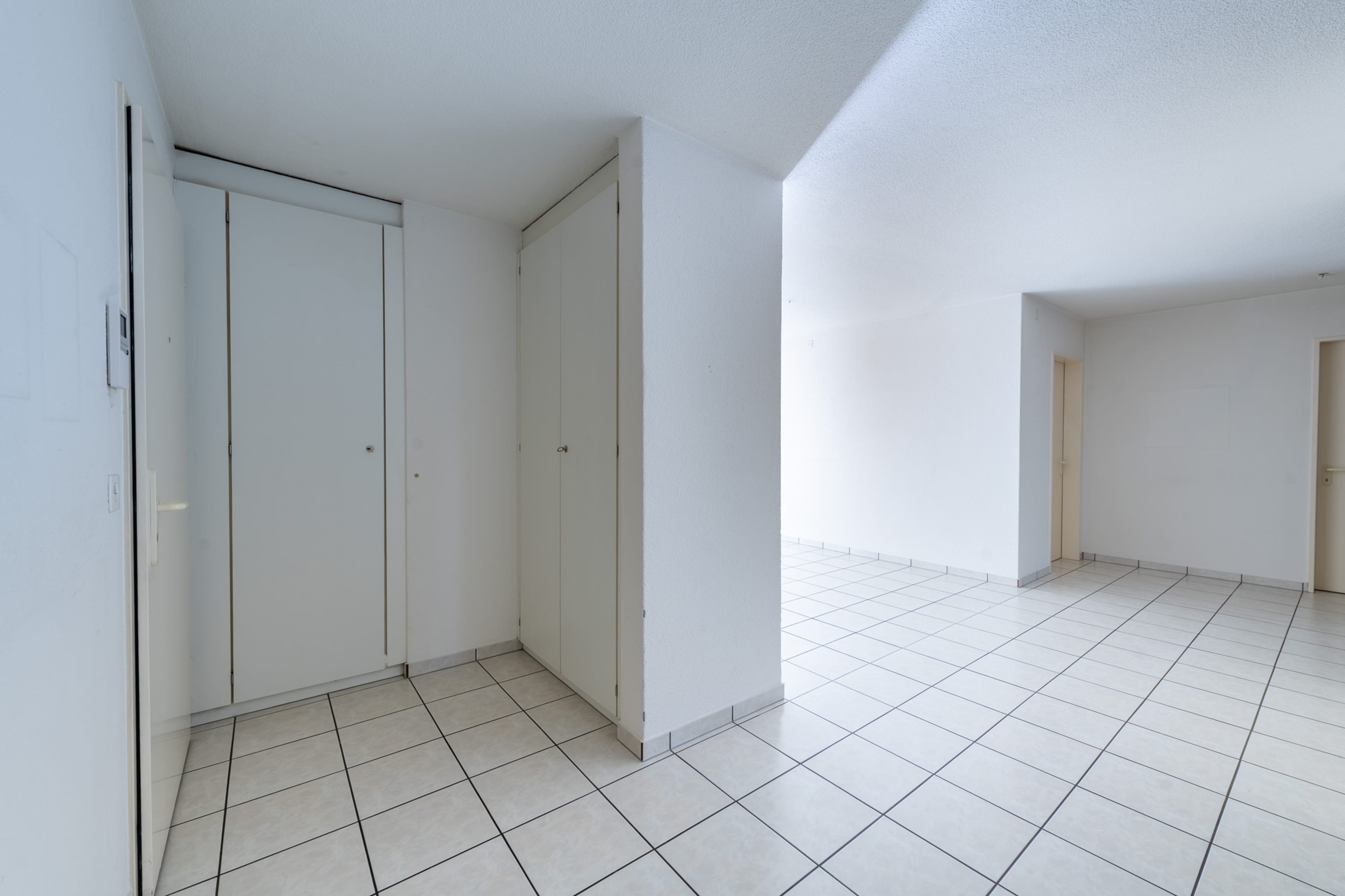 Attraktive Gartenwohnung mit Cheminée und privatem Gartenanteil - 14