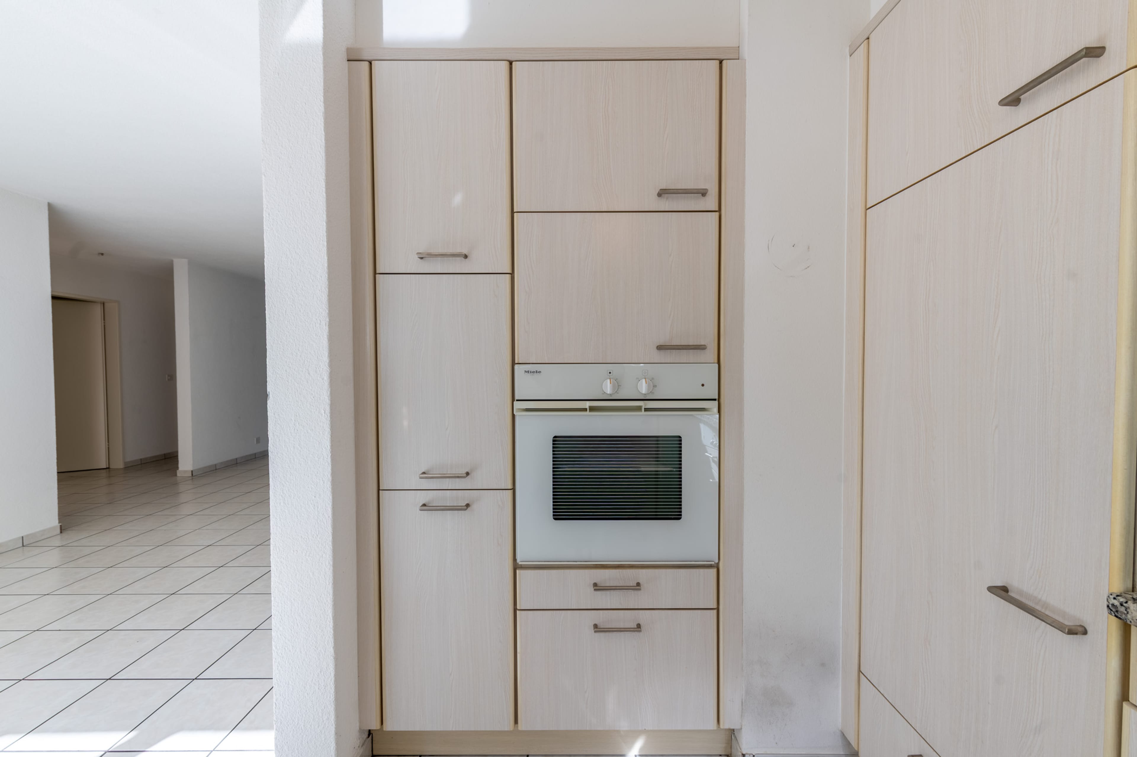 Attraktive Gartenwohnung mit Cheminée und privatem Gartenanteil - Bild 5