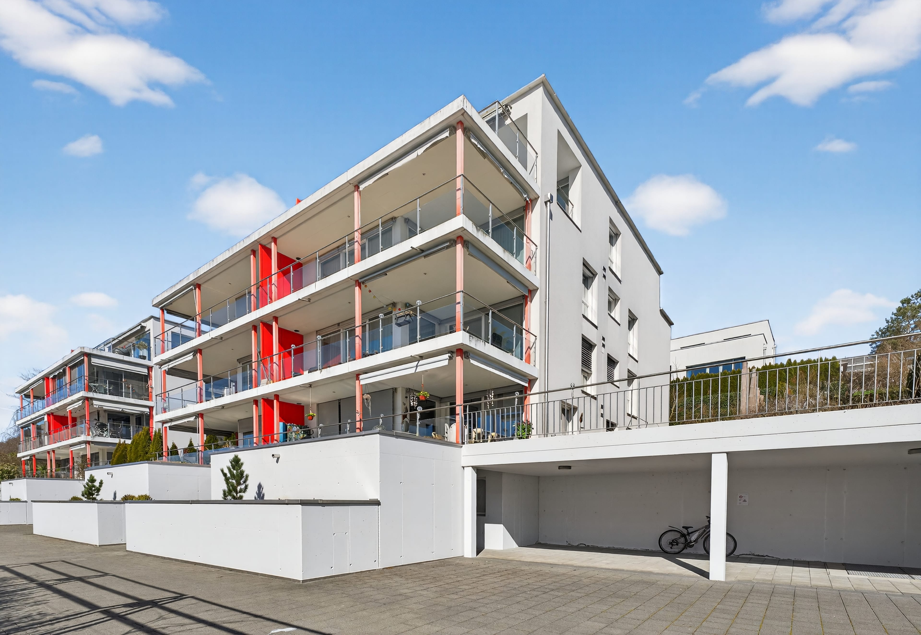 Sonnige 3.5-Zimmer-Gartenwohnung mit Balkon und grossem Gartensitzplatz - 7