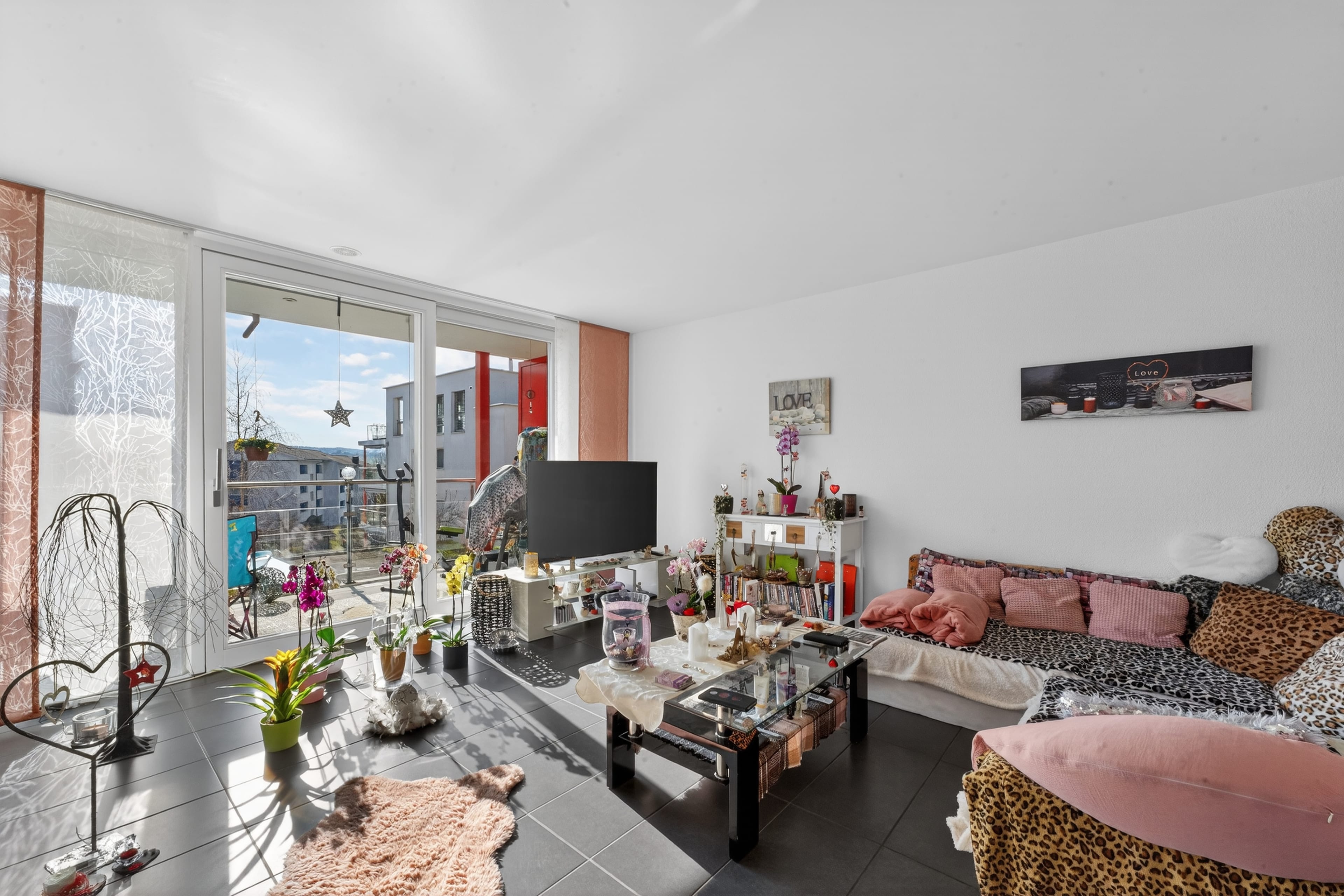 Sonnige 3.5-Zimmer-Gartenwohnung mit Balkon und grossem Gartensitzplatz - 4