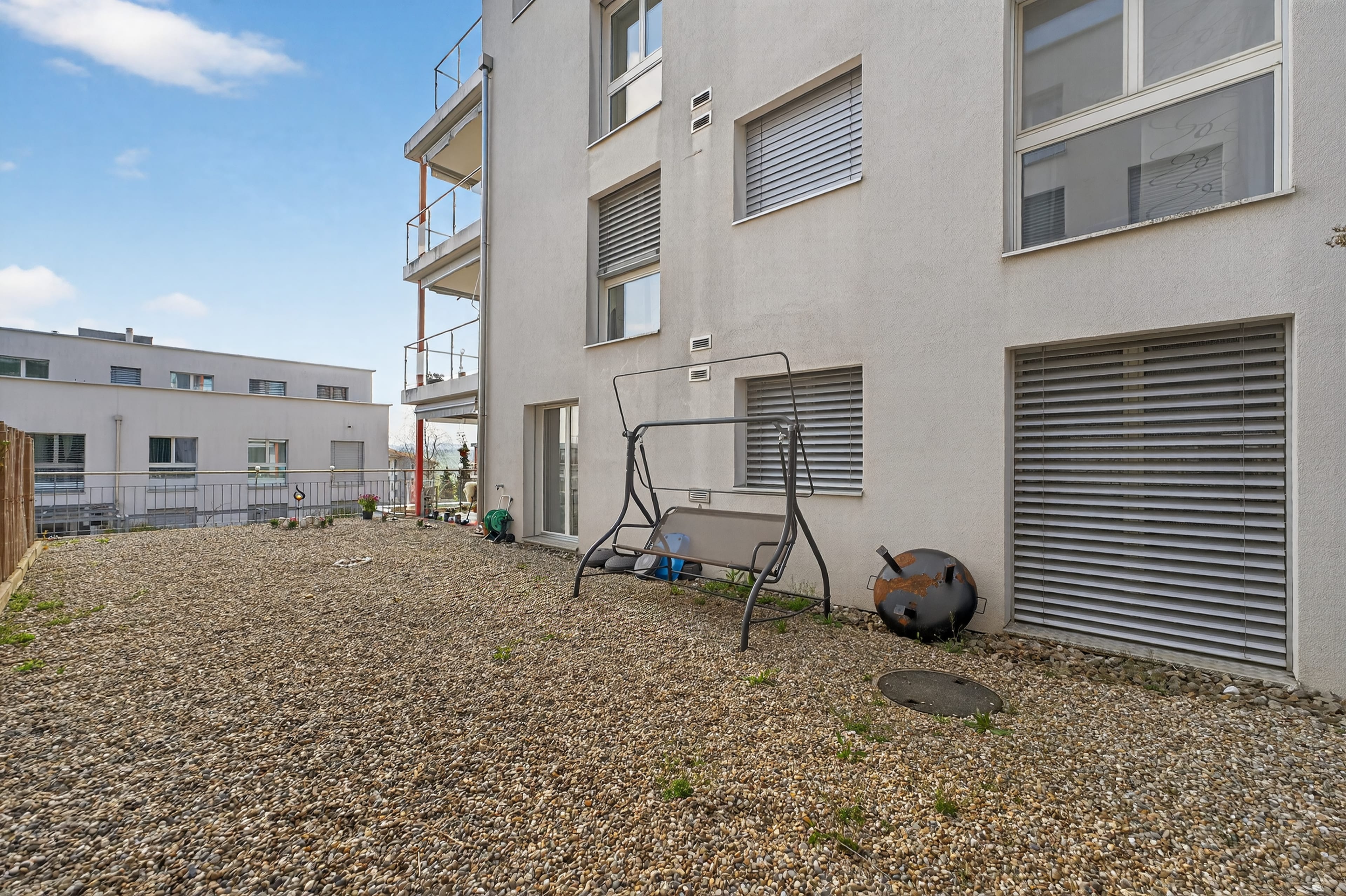 Sonnige 3.5-Zimmer-Gartenwohnung mit Balkon und grossem Gartensitzplatz - 14