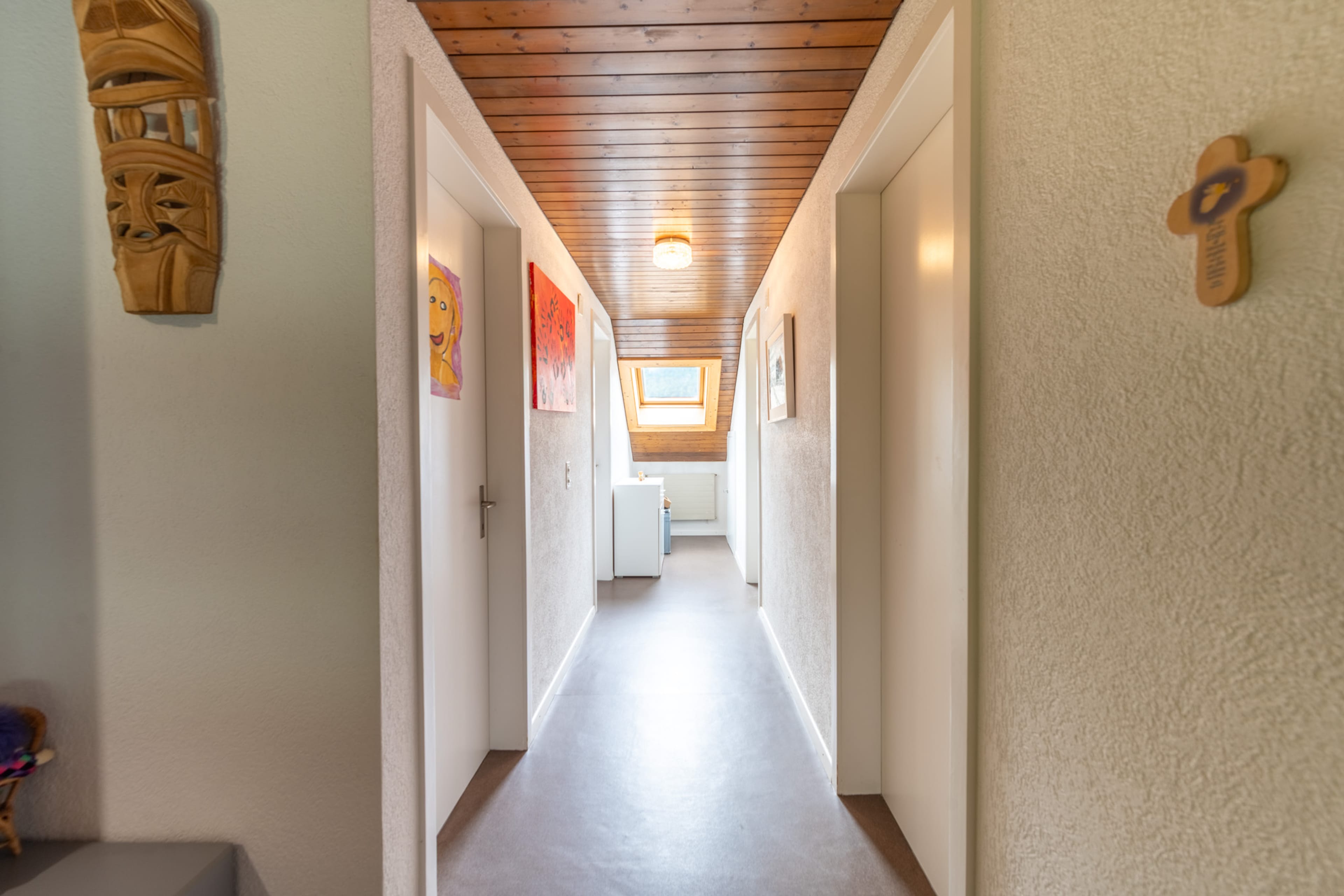 Viel Raum für Ihre Wohnideen – Freistehendes Einfamilienhaus mit Weitblick - 10