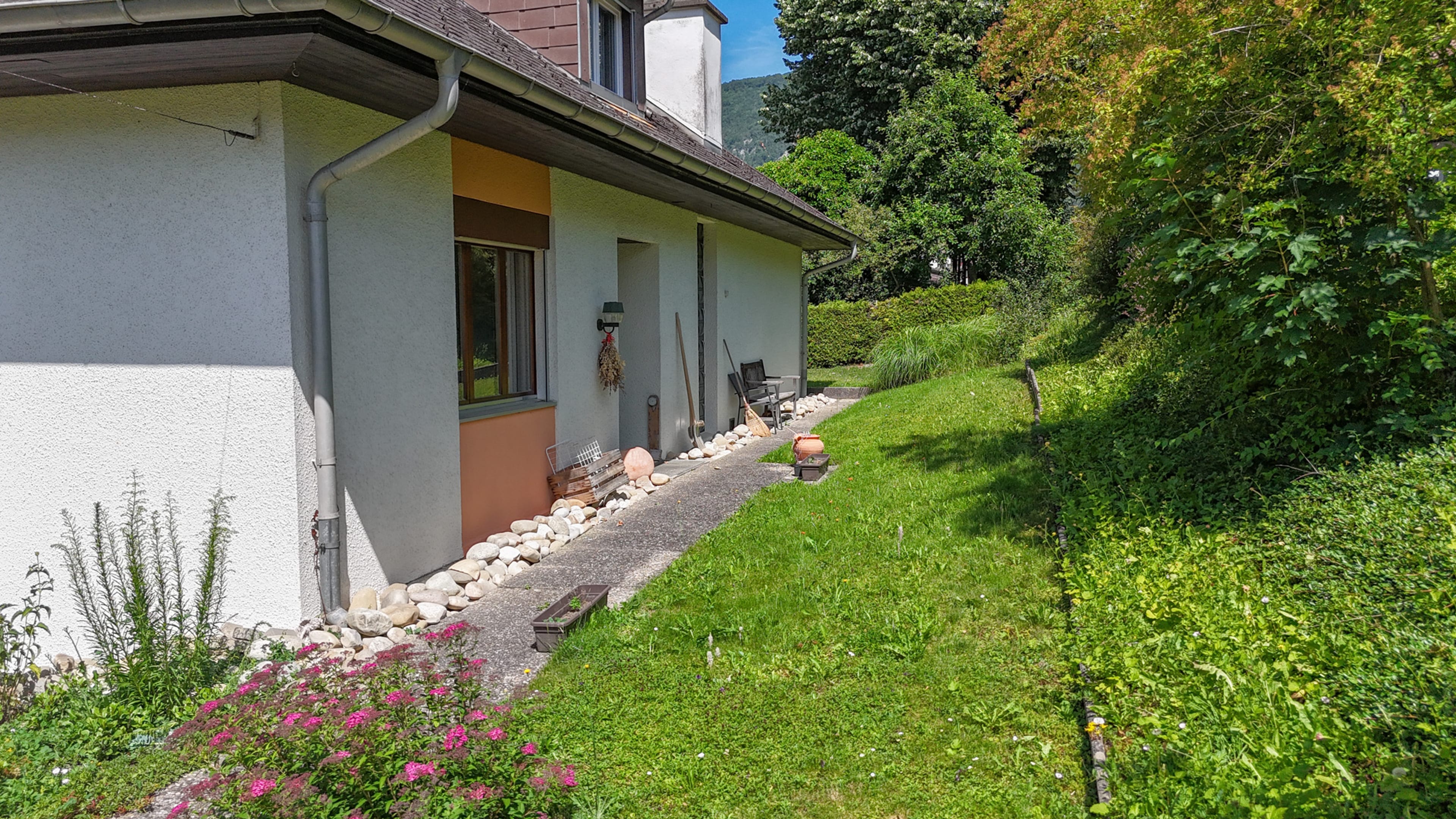 Viel Raum für Ihre Wohnideen – Freistehendes Einfamilienhaus mit Weitblick - 21