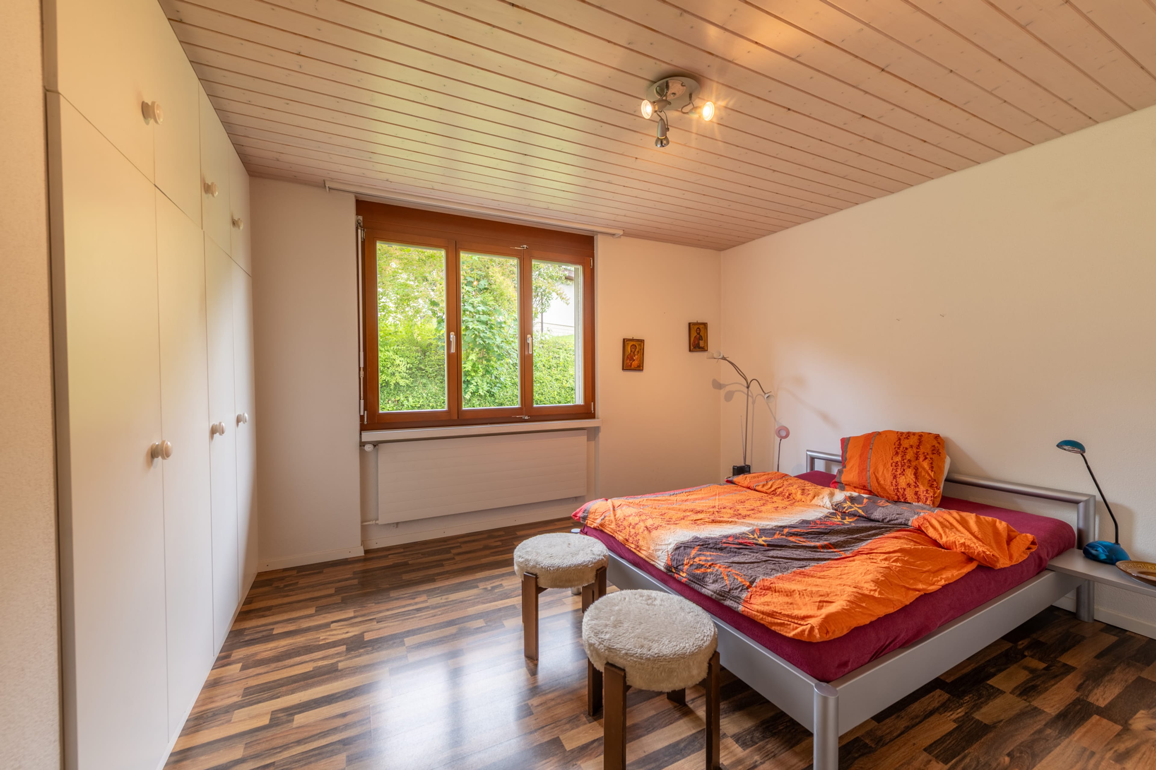 Viel Raum für Ihre Wohnideen – Freistehendes Einfamilienhaus mit Weitblick - 8