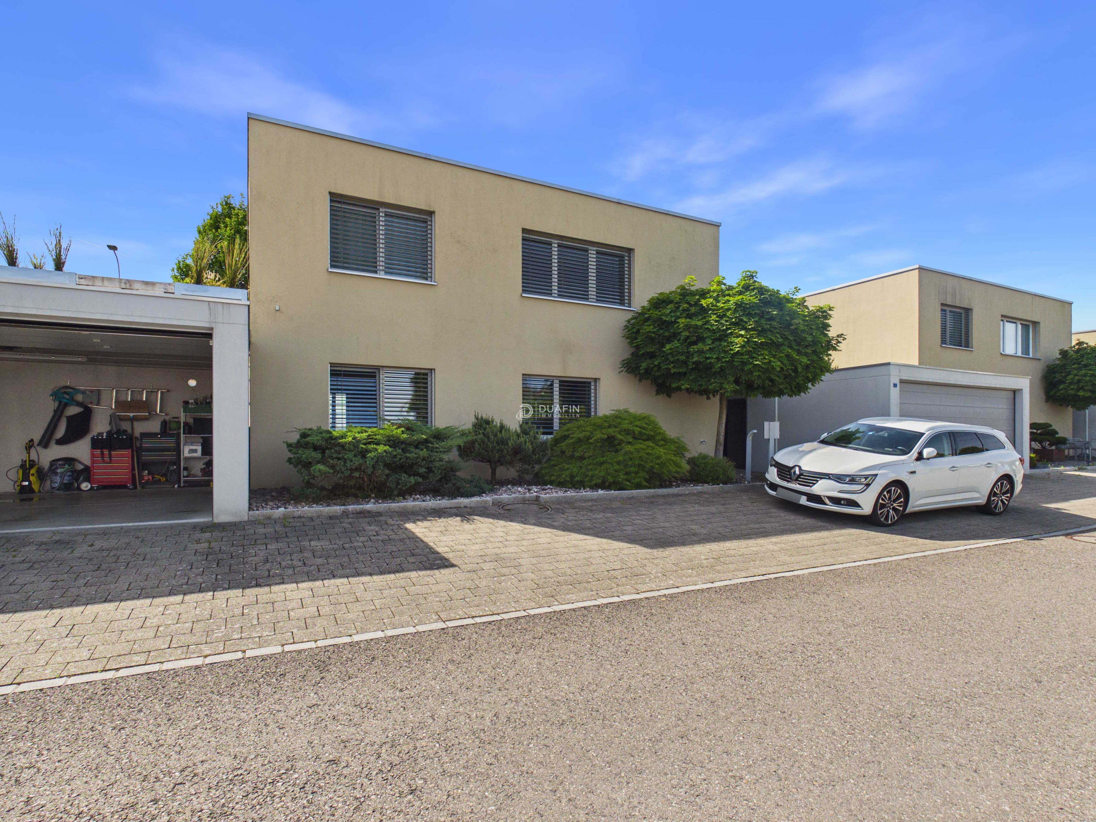 5.5-Zimmer-EFH mit Garten - modern und zentral in Stetten - Bild 2