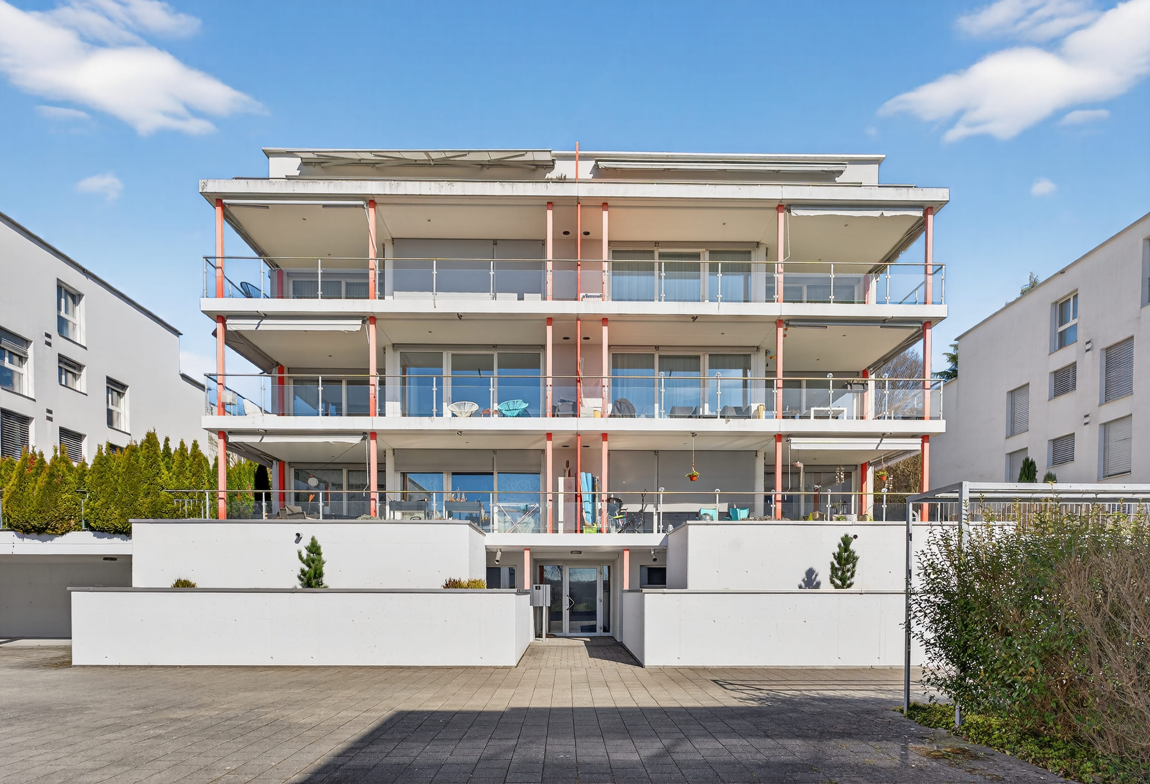 2.5-Zimmer-Gartenwohnung mit Balkon und grosszügigem Gartensitzplatz - 2