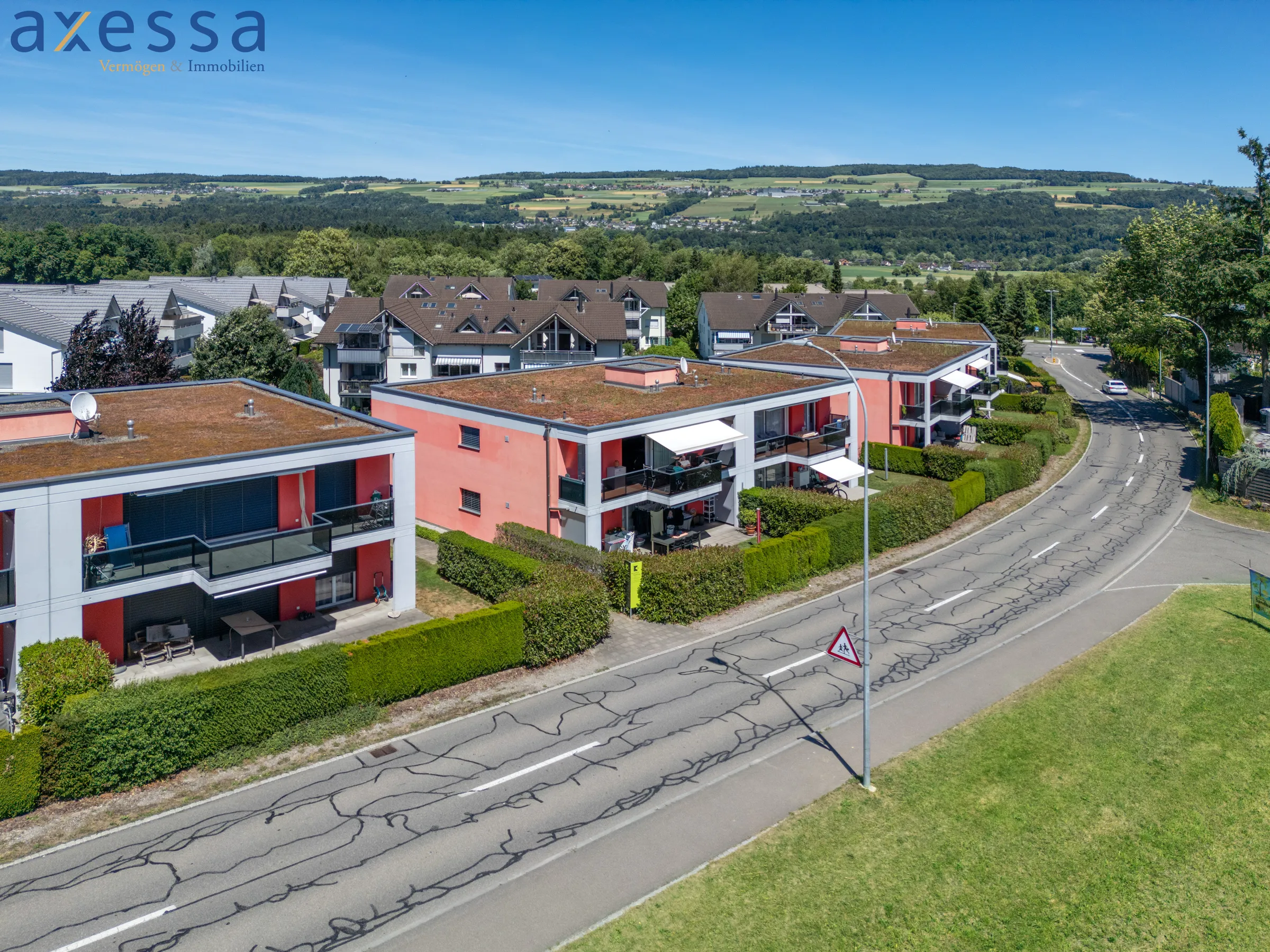 4.5 Zimmerwohnung im Obergeschoss mit Südbalkon in Fischbach-Göslikon - 13