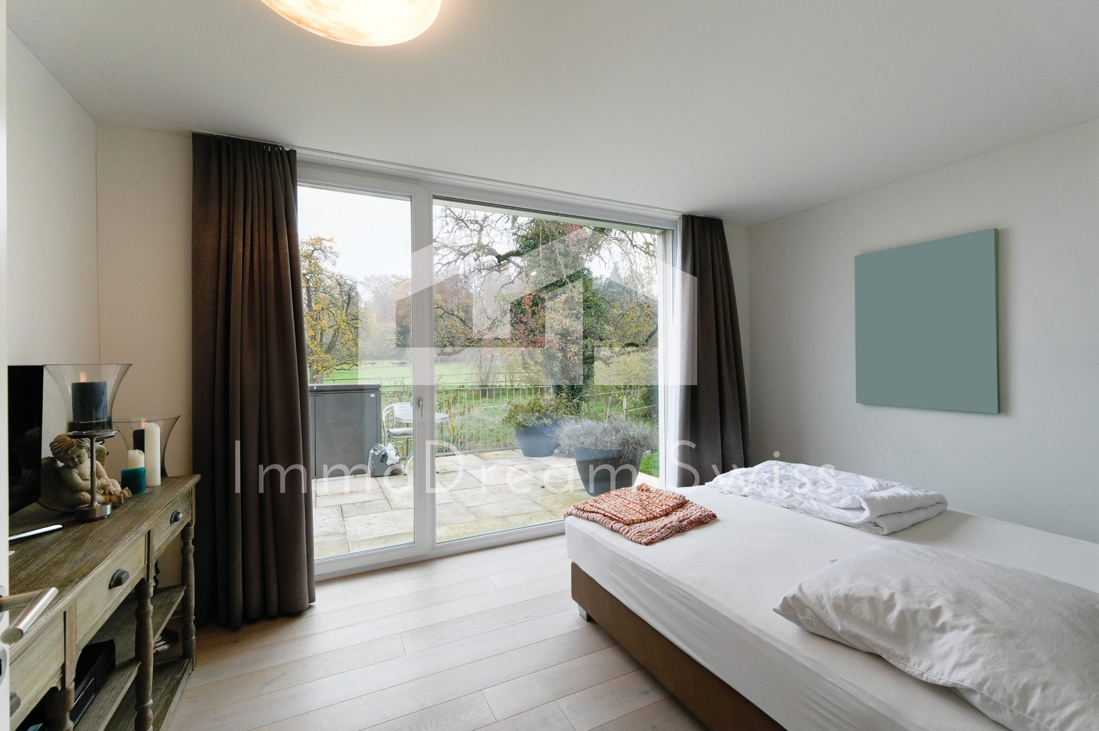 Modern designte, sowie grosszügige 5 Zi. Eigentumswohnung (2 FMH) - 9