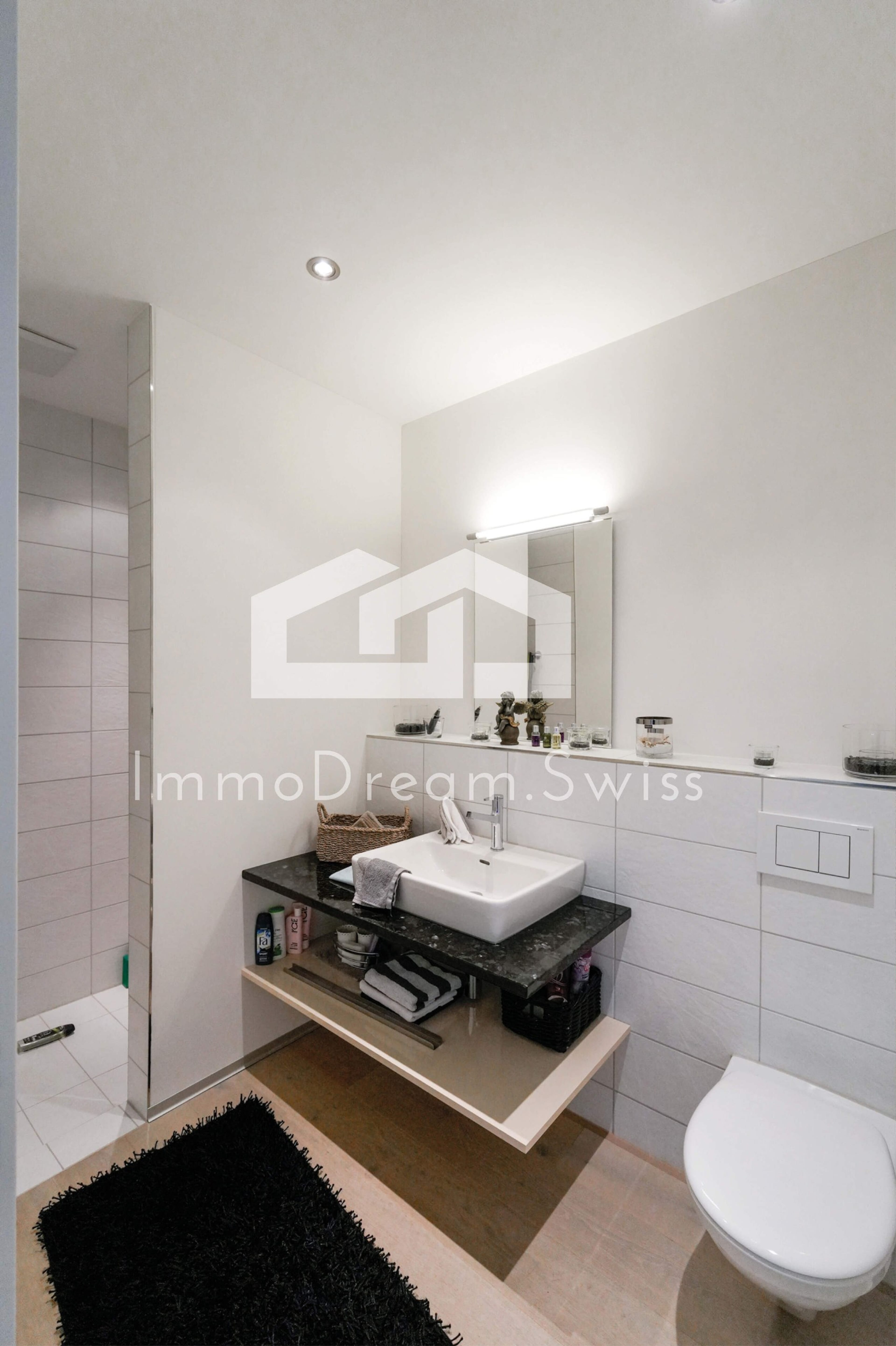 Modern designte, sowie grosszügige 5 Zi. Eigentumswohnung (2 FMH) - 7