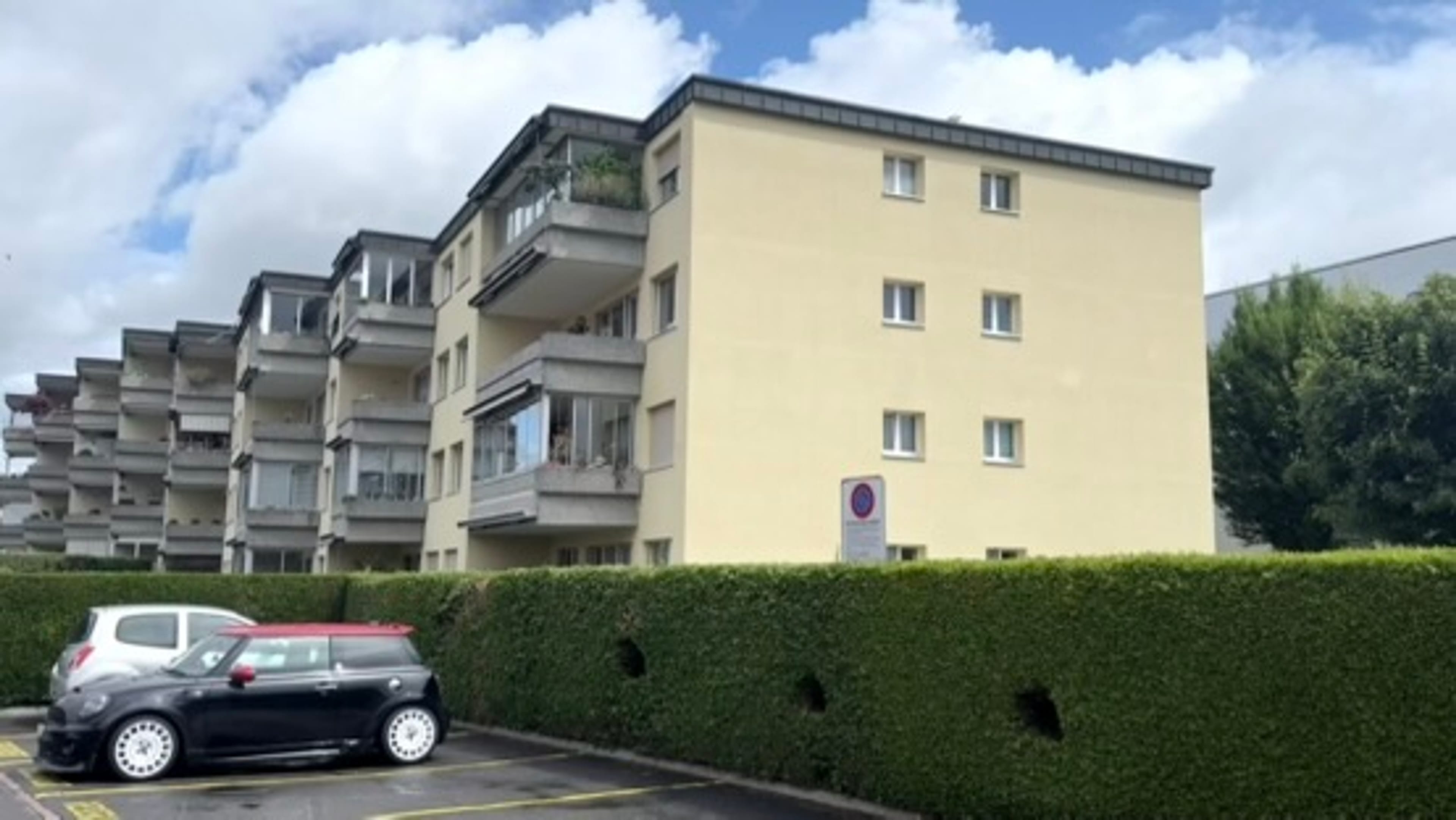  4.5-Zi.-Wohnung mit Balkon 2300 inkl. Nebenkosten