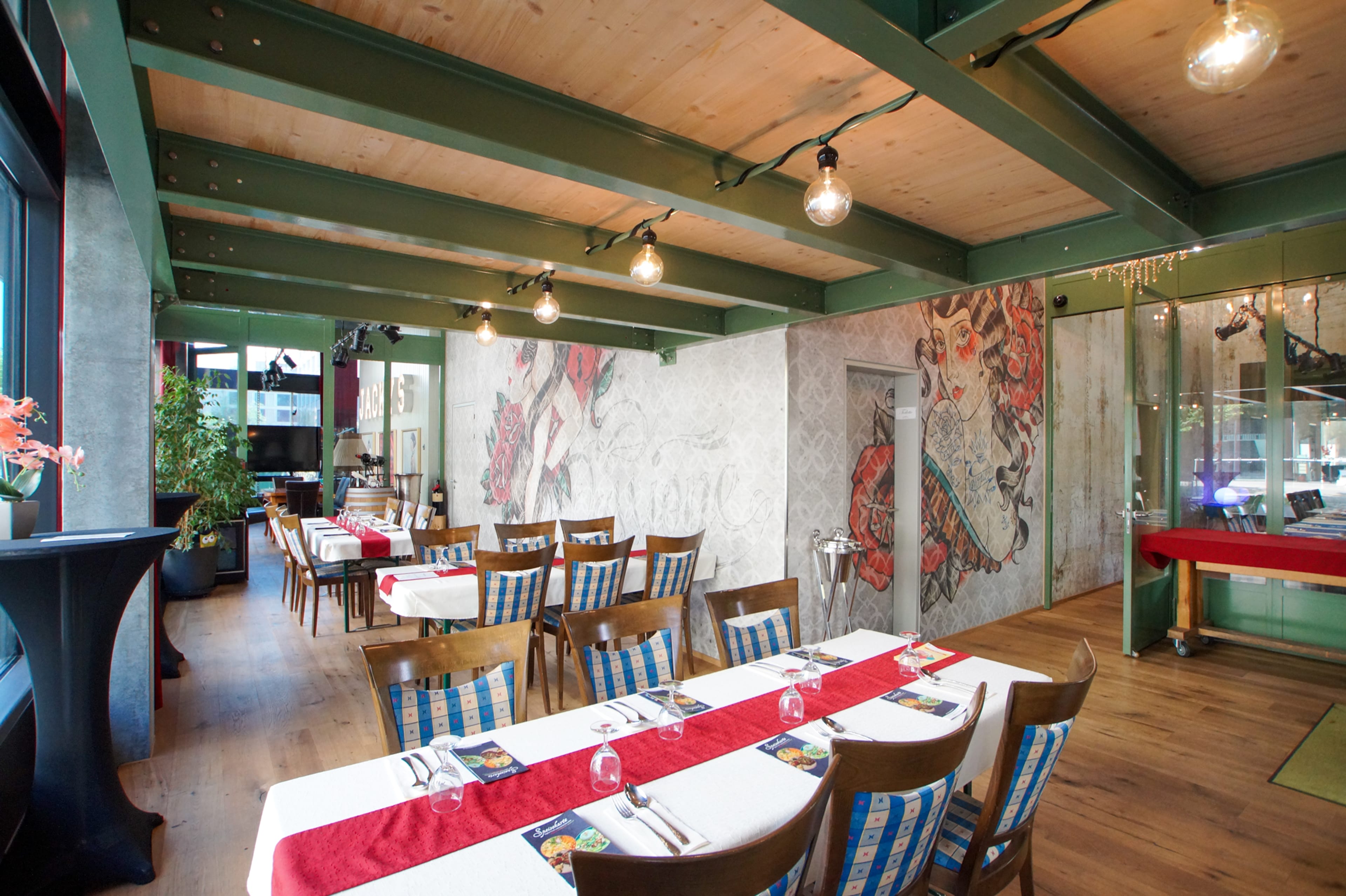 Attraktives, sowie trendiges Restaurant, an bester Lage, mitten in der herrlich begrünten Fussgängerzone des Glattparks - 4
