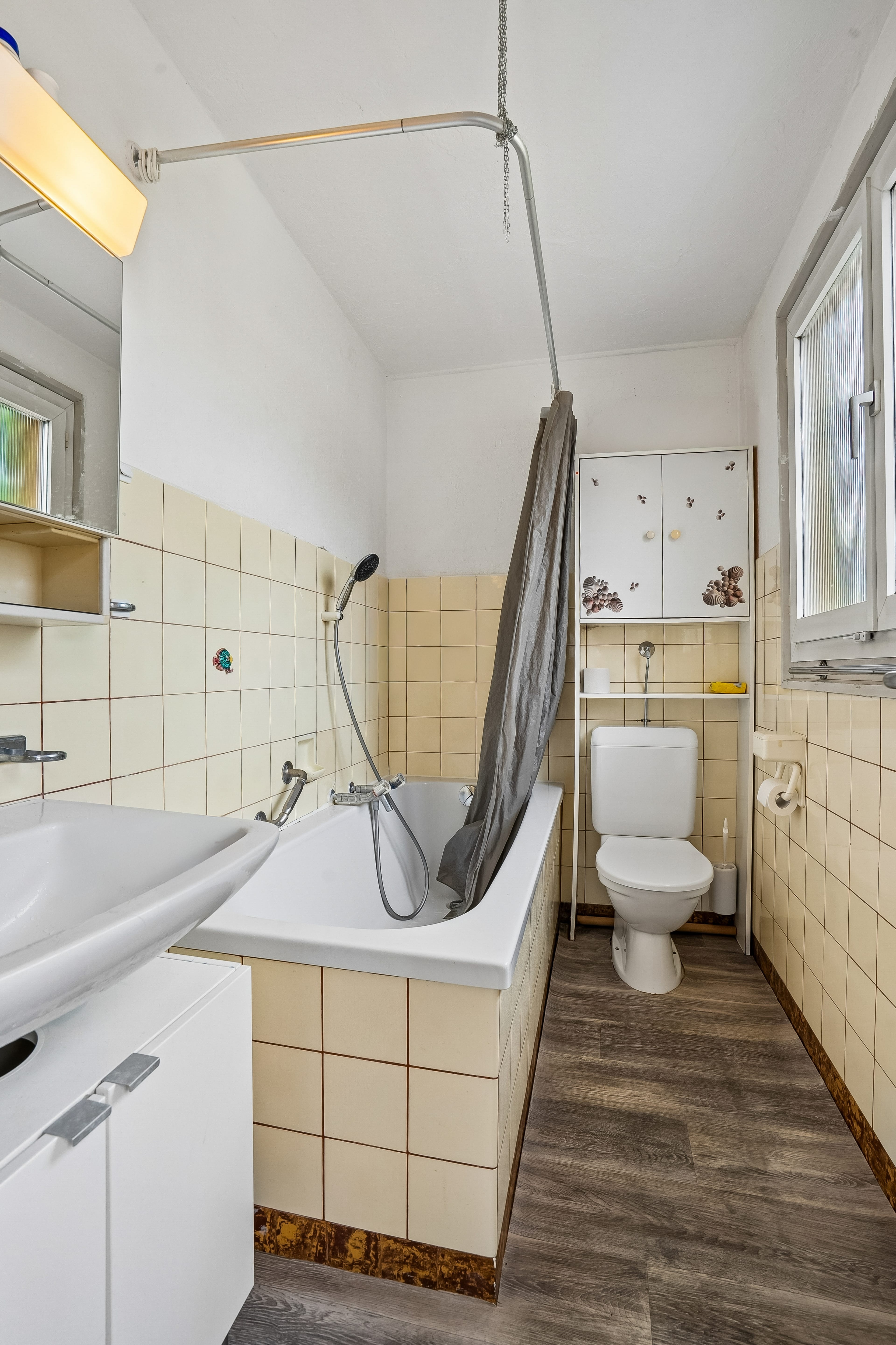 Zentrales Wohn- & Geschäftshaus mit Terrasse in Frick  - 8