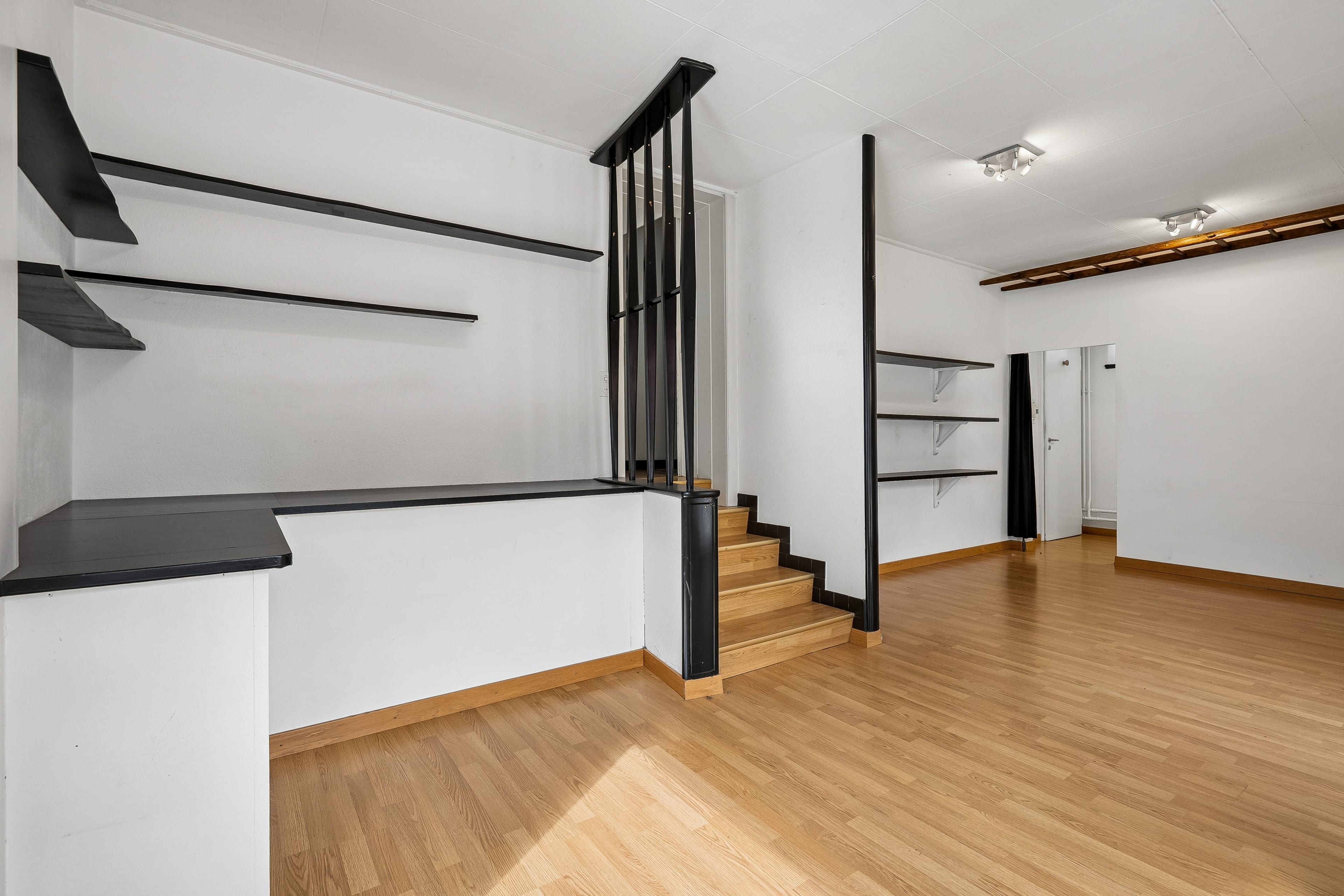Zentrales Wohn- & Geschäftshaus mit Terrasse in Frick  - 12