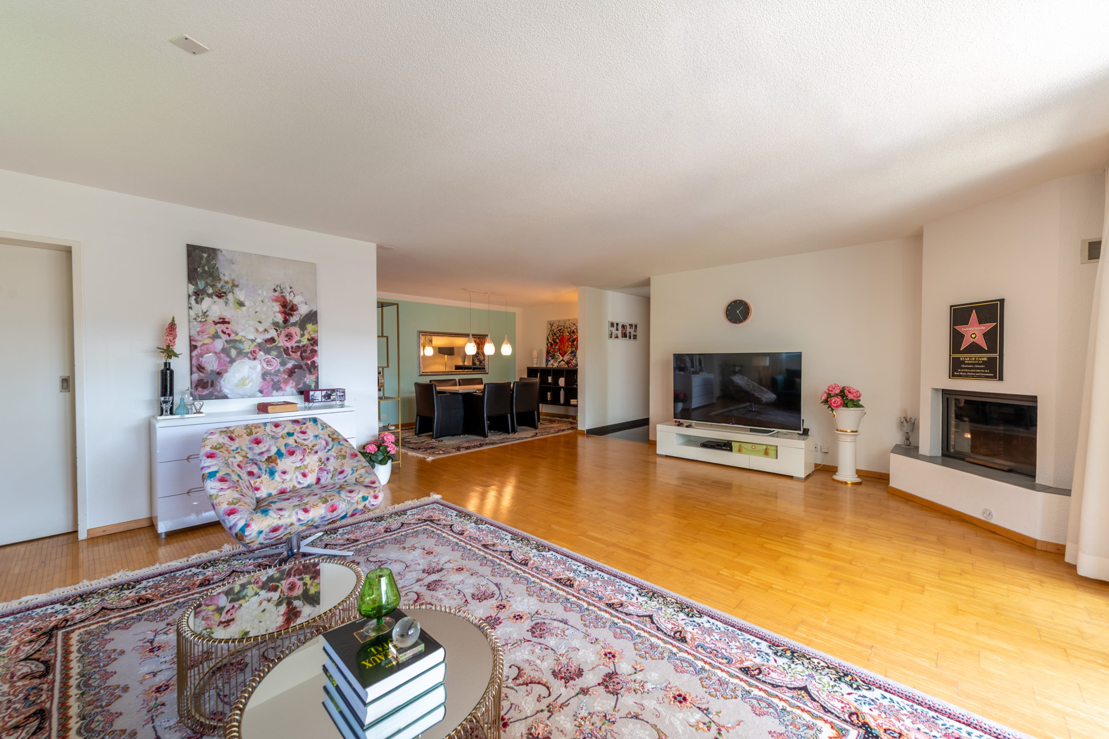 Ein Zuhause zum Wohlfühlen – Helle, moderne 4.5-Zimmer Eigentumswohnung - 3